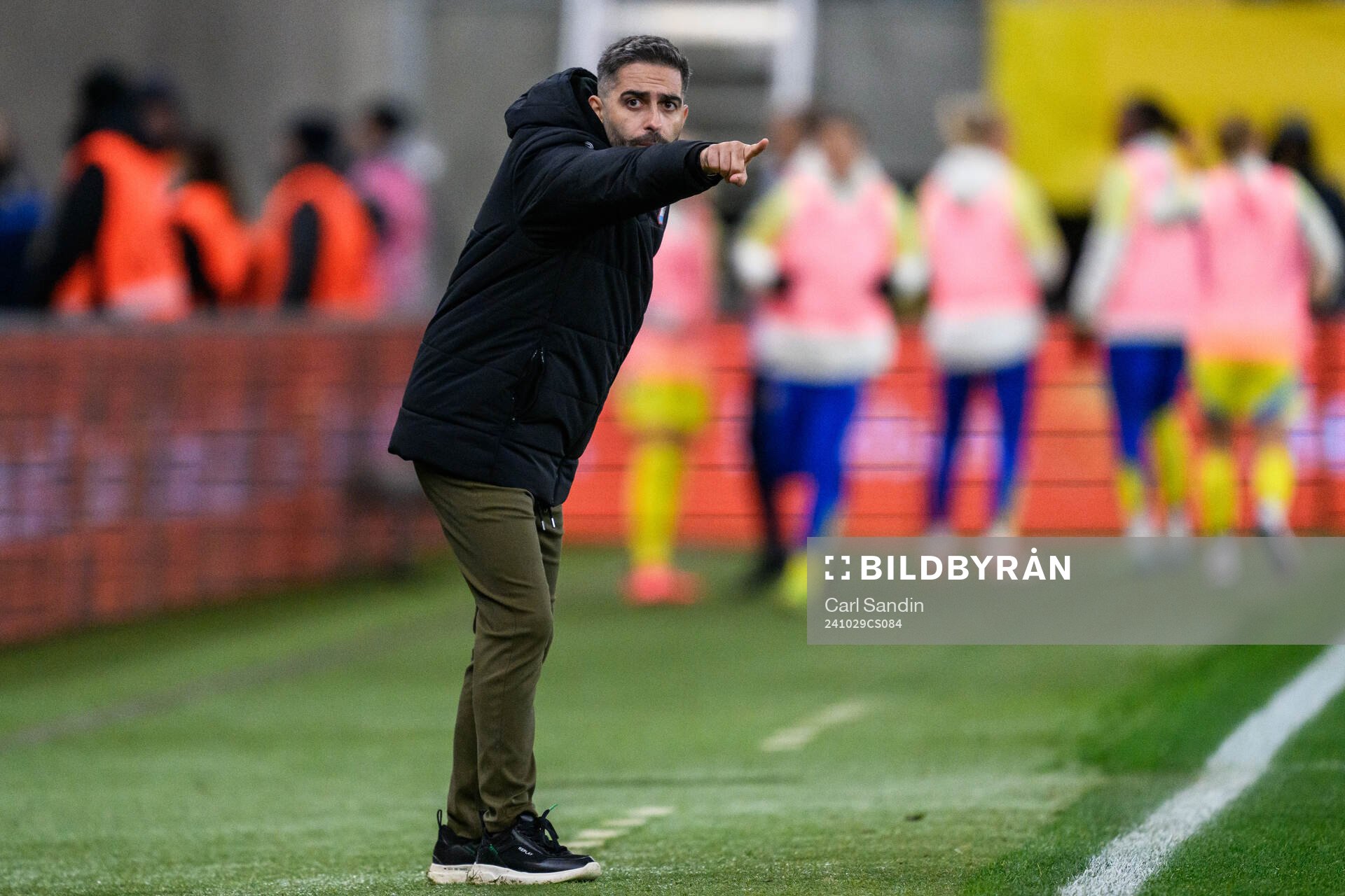 Head coach Daniel Santos of Luxembourg