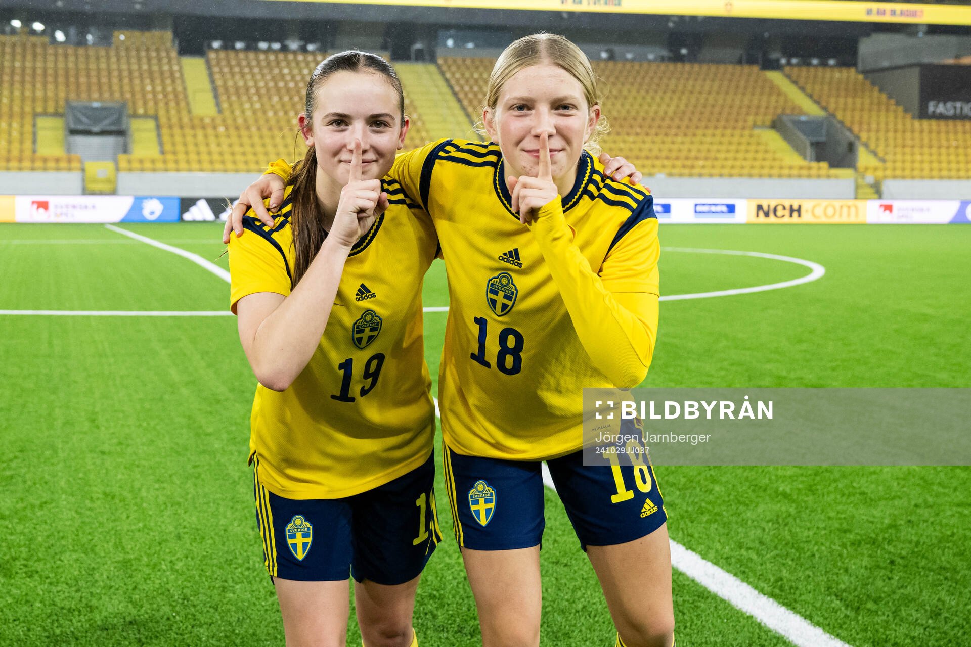 Ebba Hedman and Thea Carlsson of Sweden celebrate