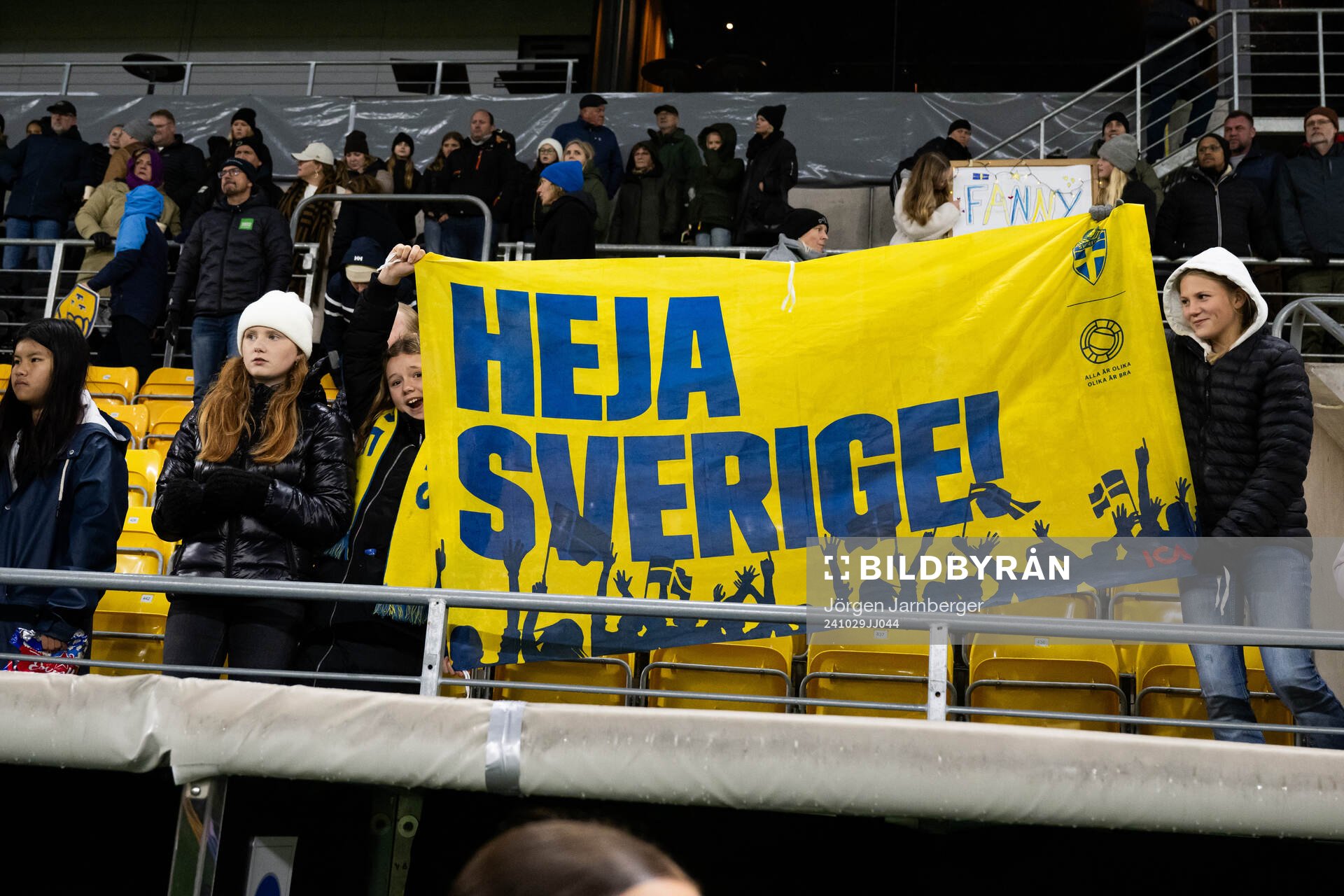 Supporters of Sweden celebrate