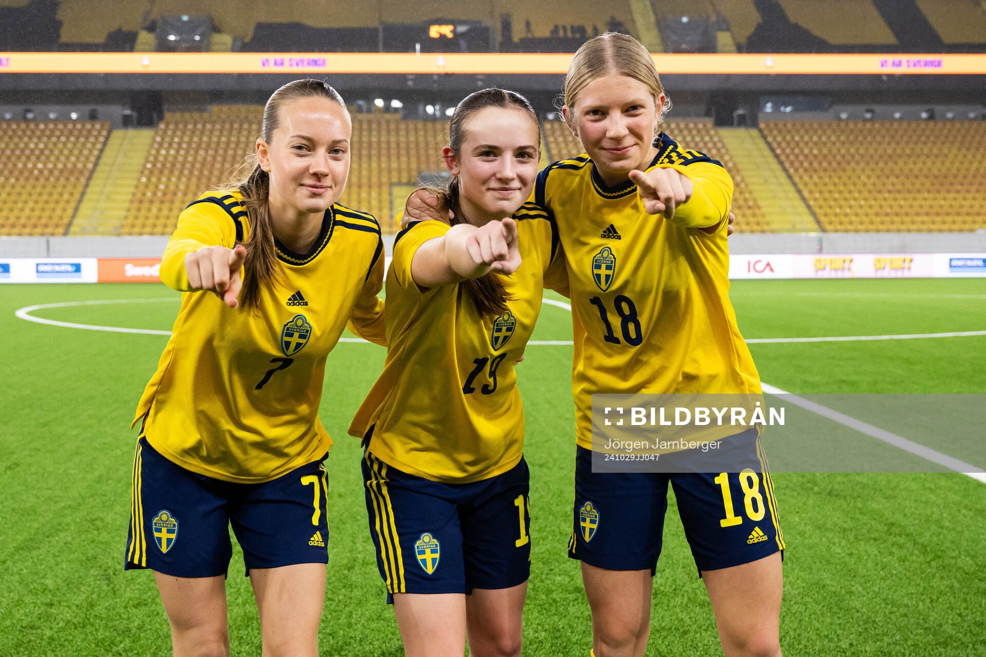 Agnes Karlsson, Ebba Hedman and Thea Carlsson of Sweden