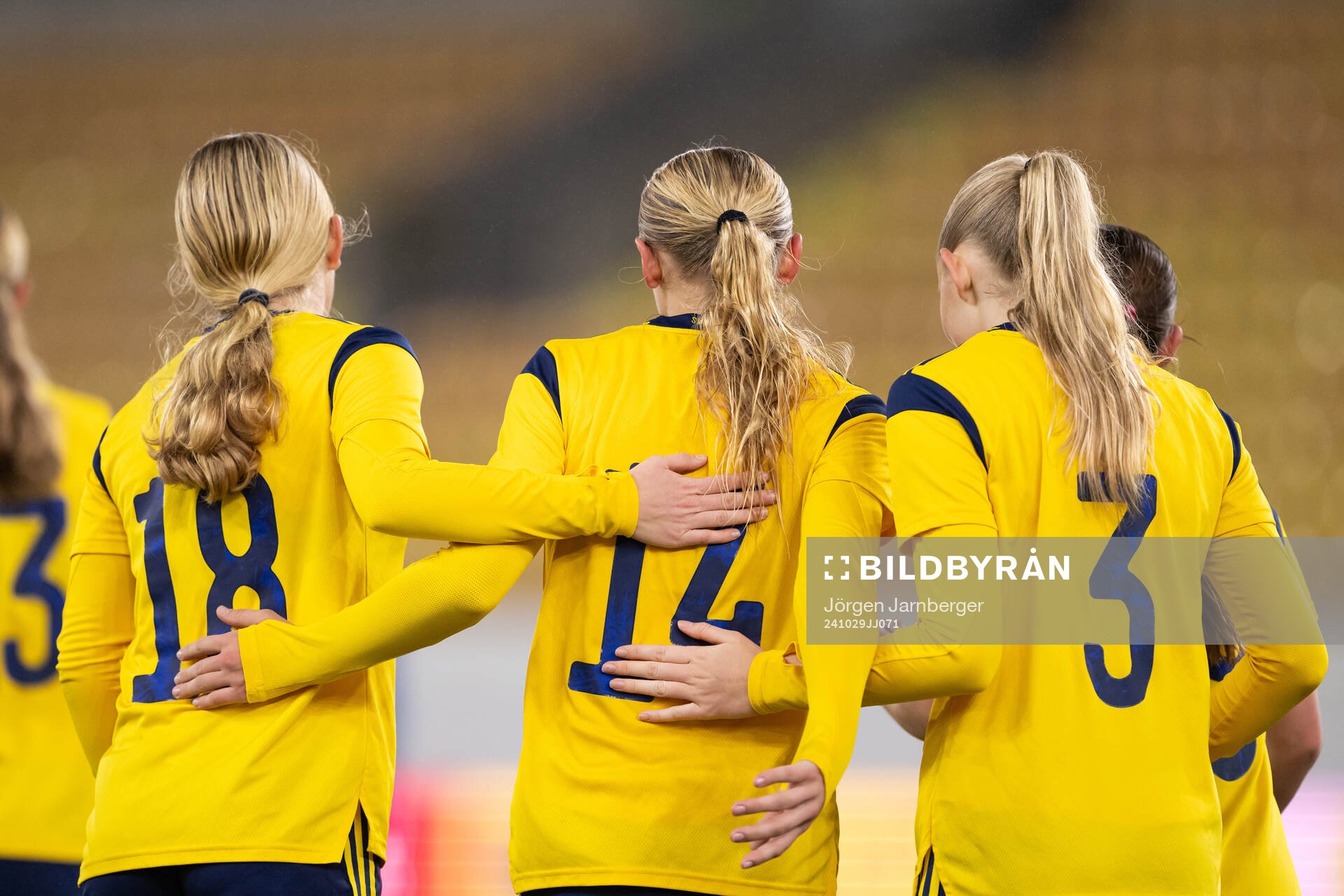 Players of Sweden celebrate