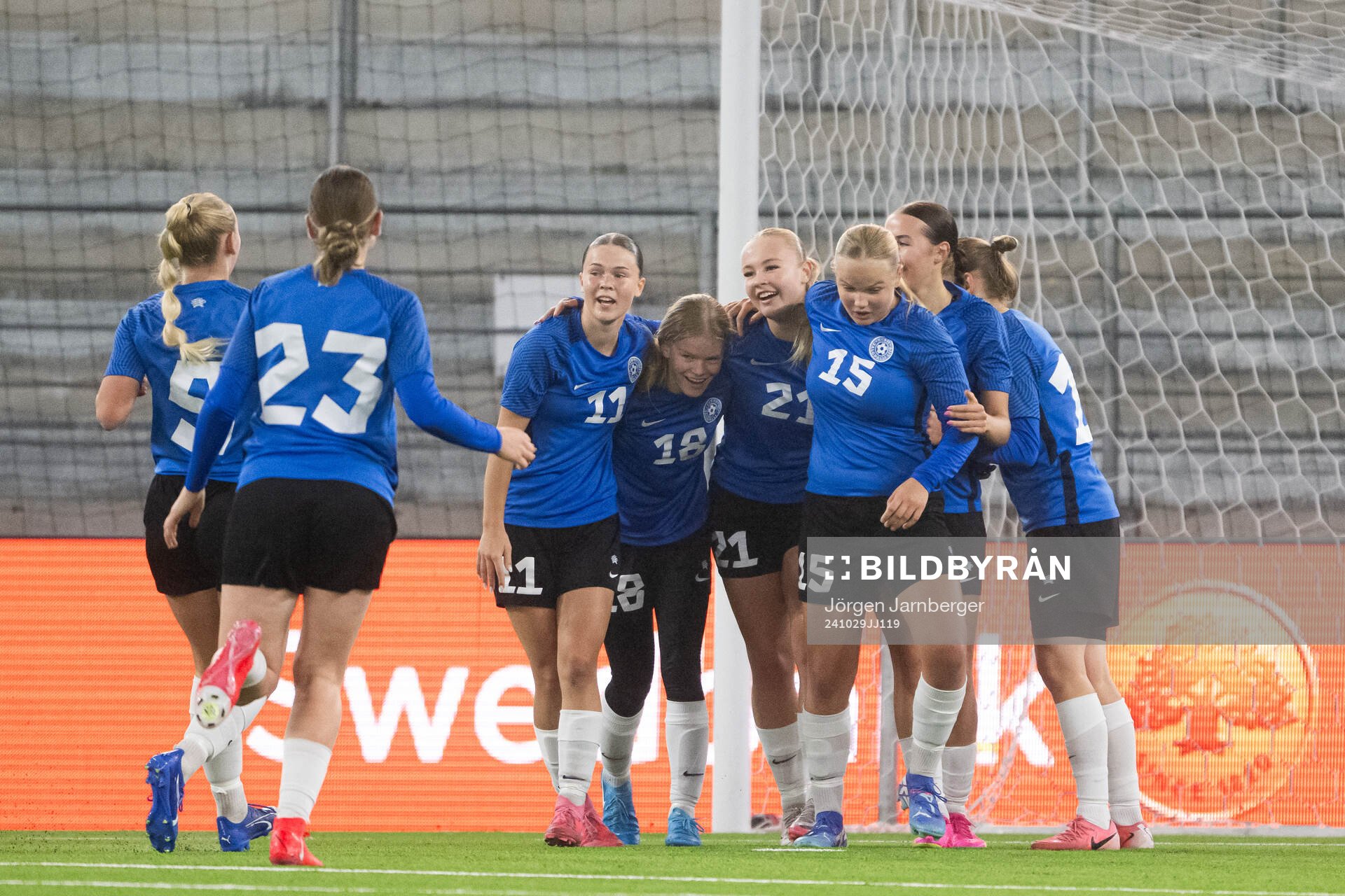Rianna Väärsi of Estonia celebrate with teammates