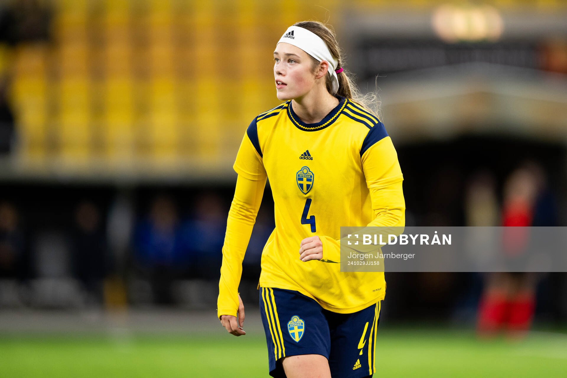 Roos Huitzing of Sweden