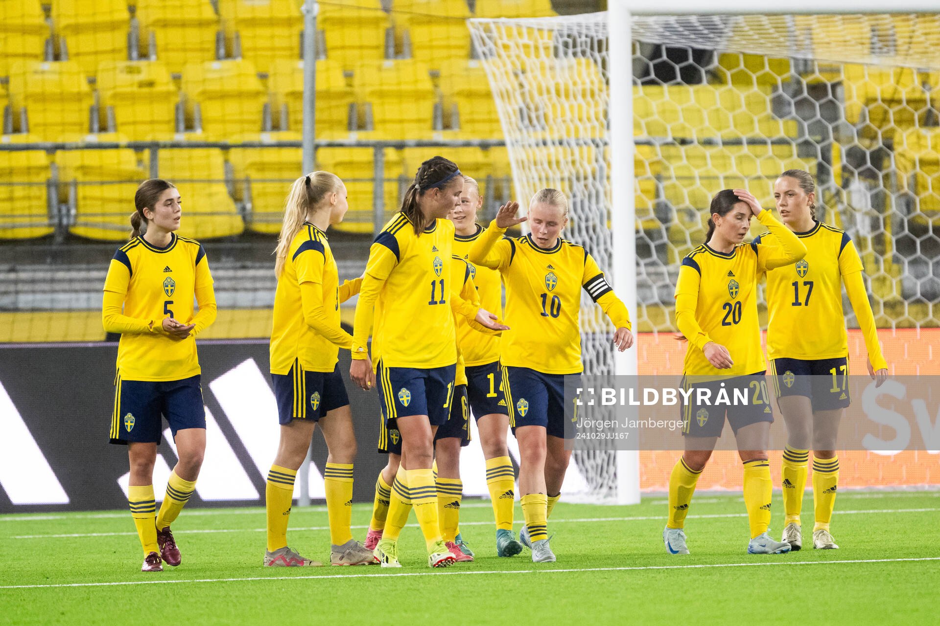 Players of Sweden celebrate