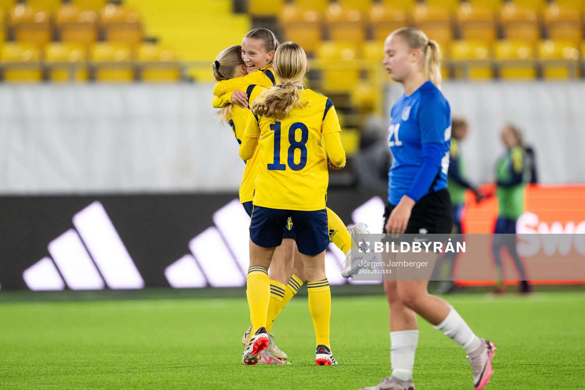 Fanny Peterson of Sweden celebrates