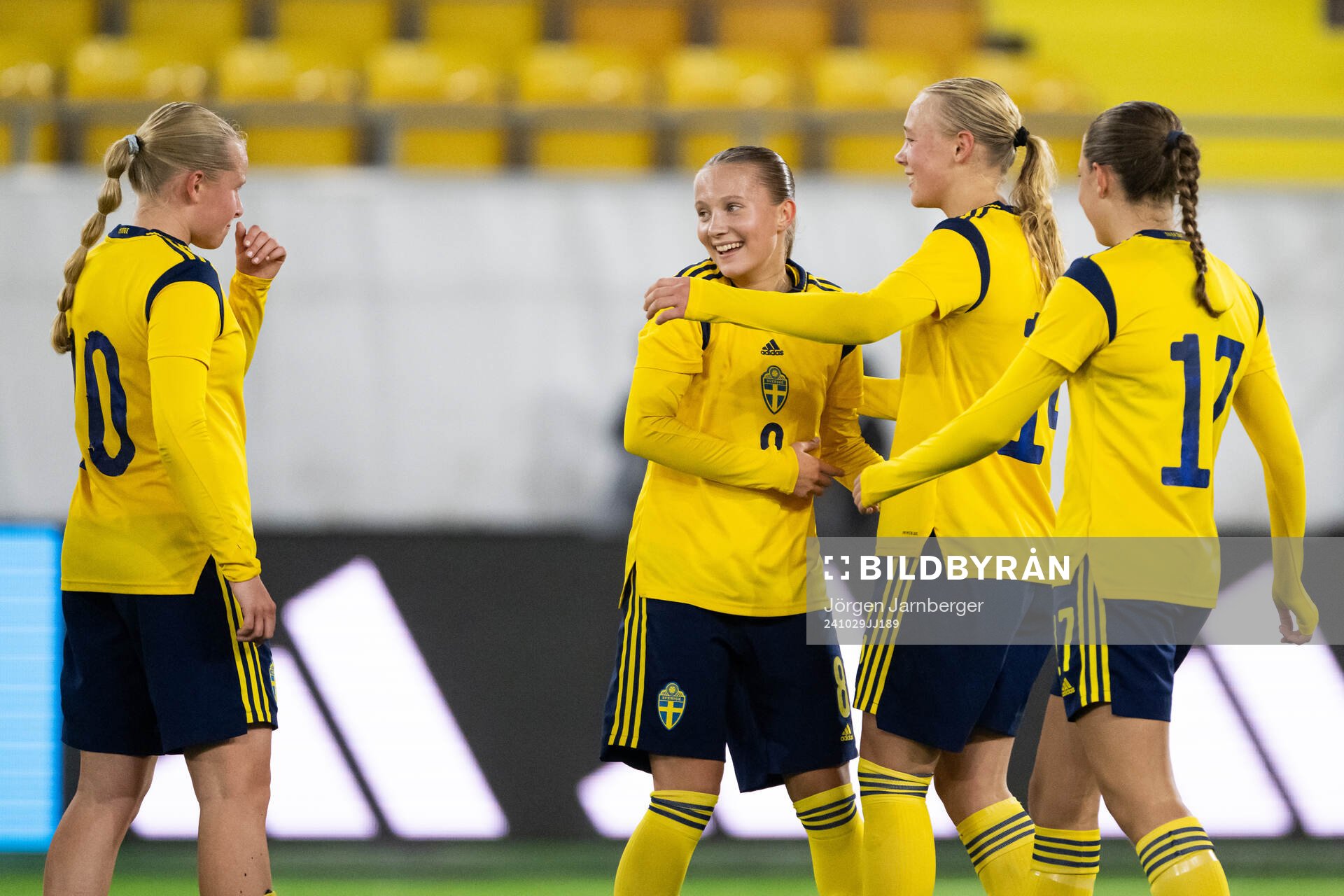 Fanny Peterson of Sweden celebrate with teammates