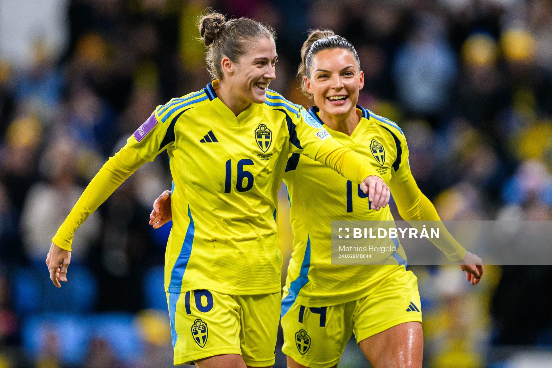 Filippa Angeldahl and Johanna Rytting Kaneryd of Sweden