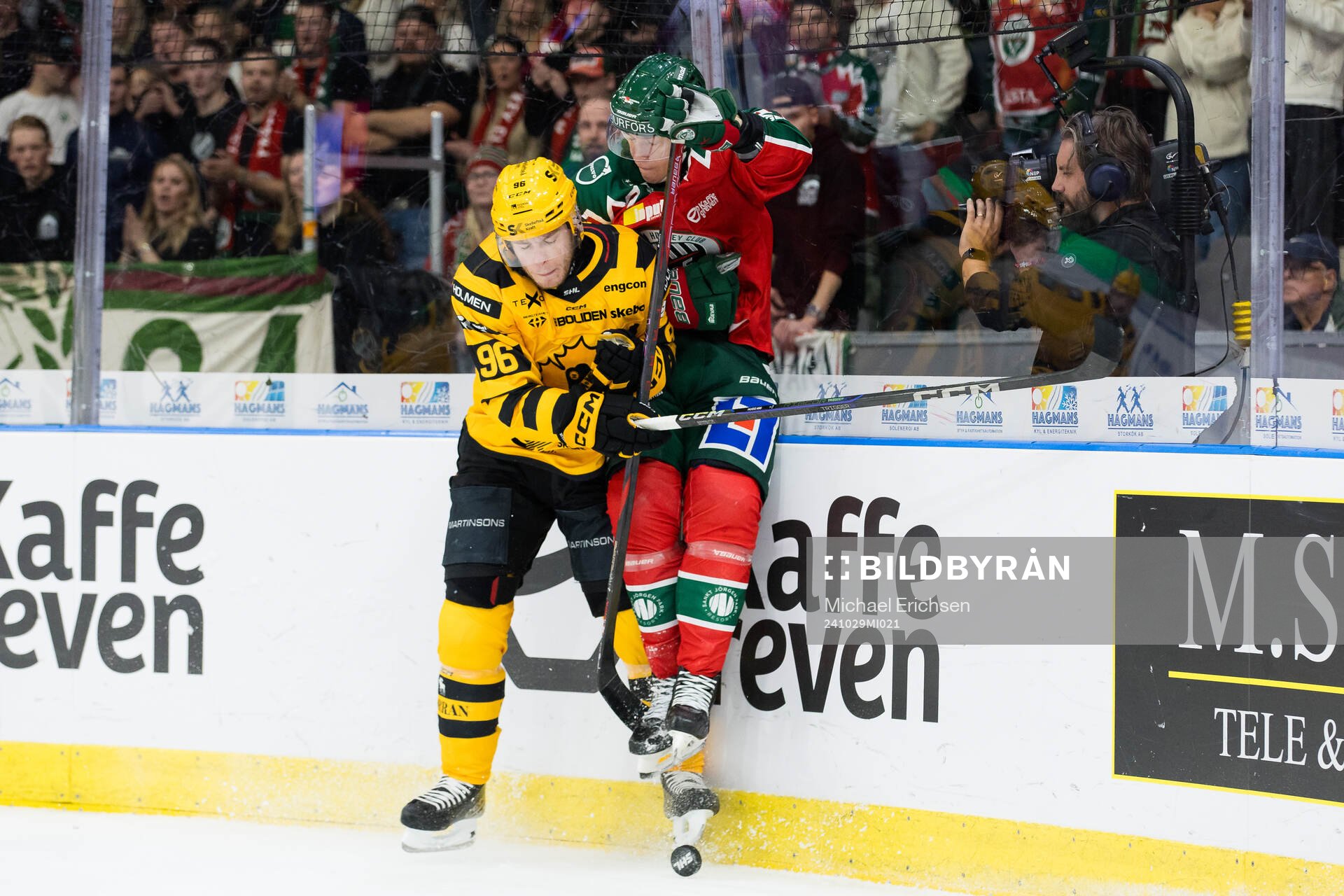 Skellefteås Rickard Hugg och Frölundas Tom Nilsson