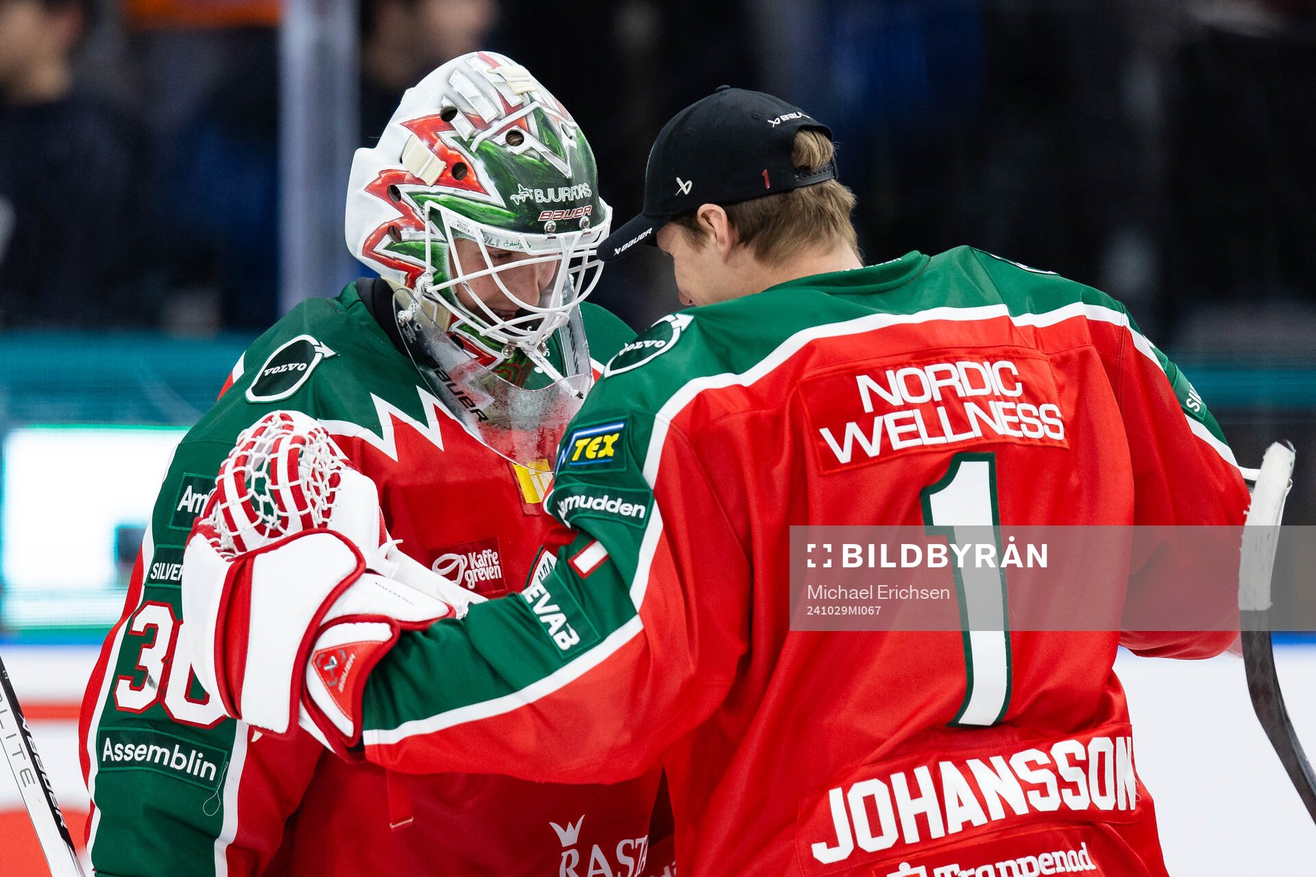 Frölundas målvakt Tobias Normann och målvakt Lars