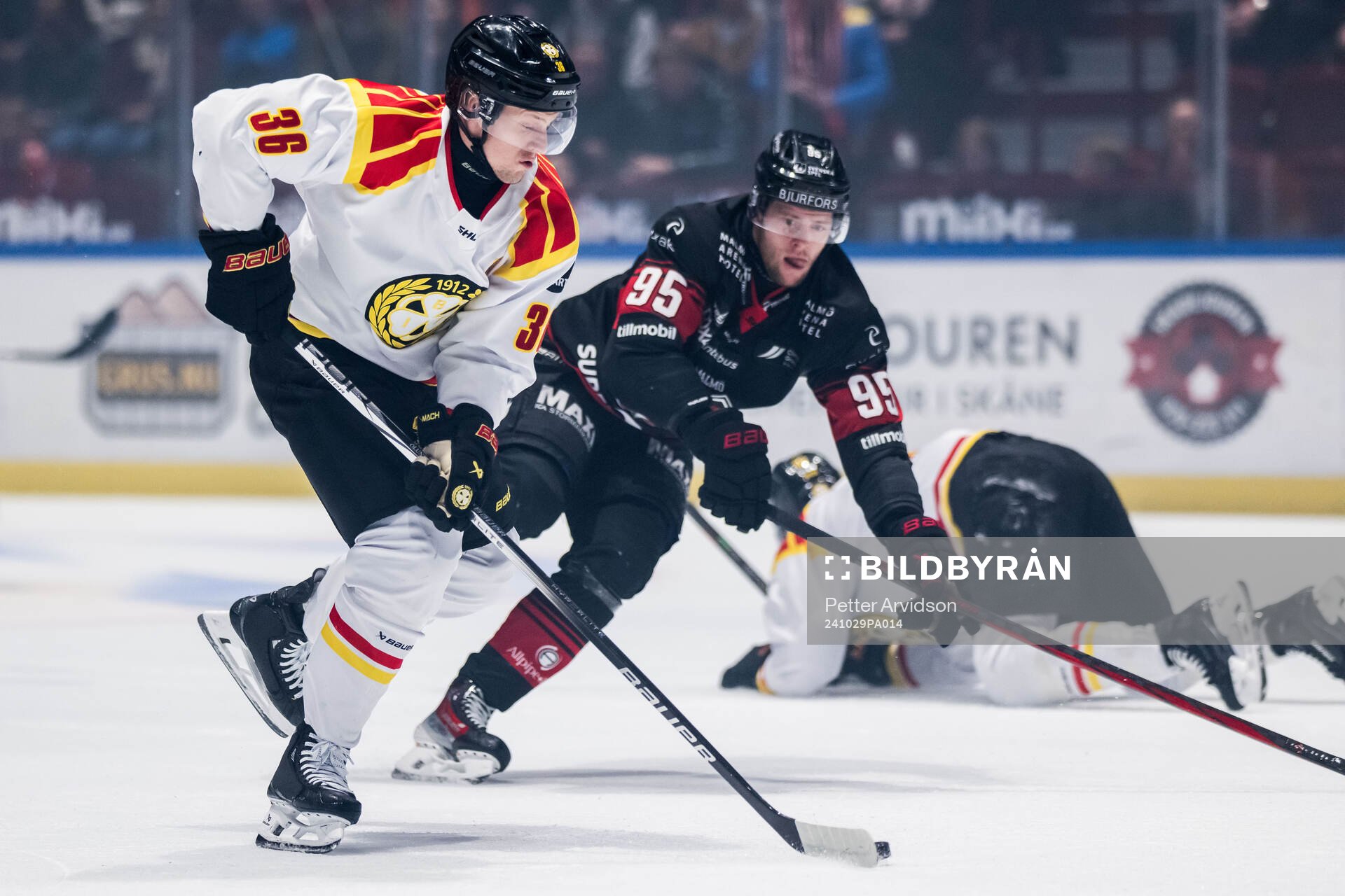 Brynäs Linus Ölund och Malmö Redhawks Carl Persson