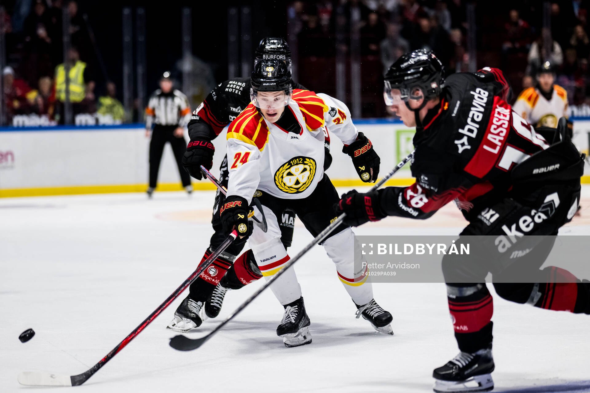 Brynäs Linus Lindblom och Malmö Redhawks Matias Lassen