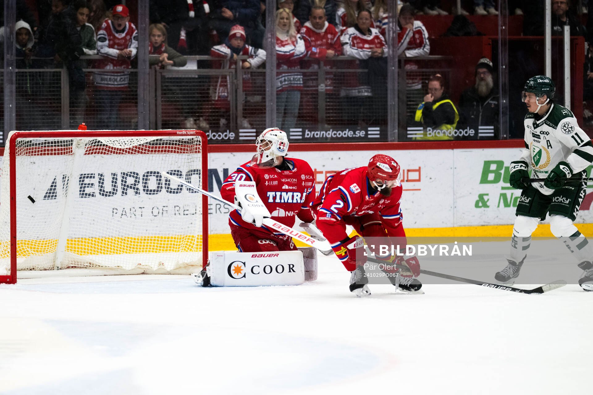 Timrås målvakt Jacob Johansson och och Färjestads Joakim