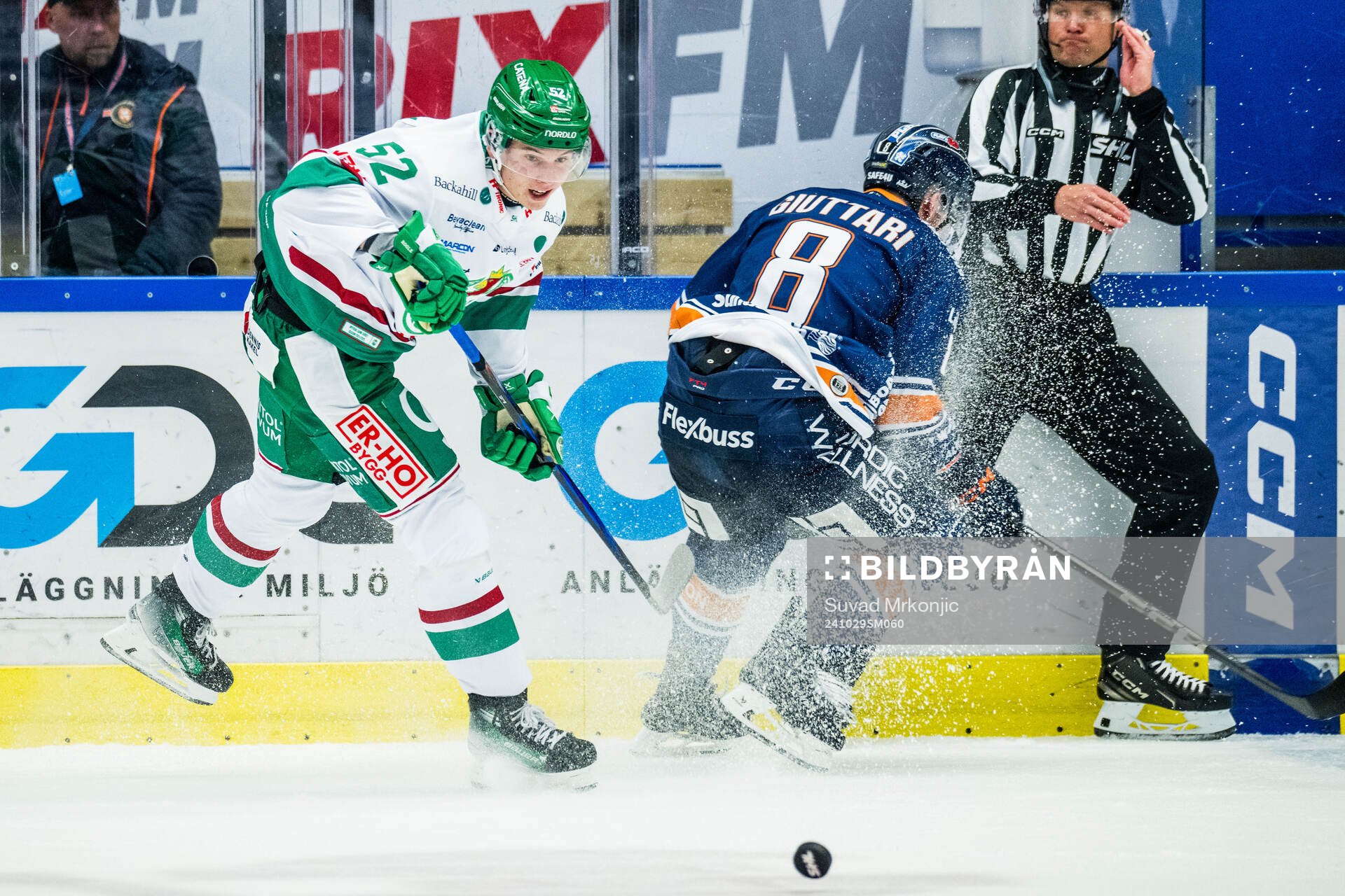 Rögles Felix Nilsson och Växjös Zachary Giuttari