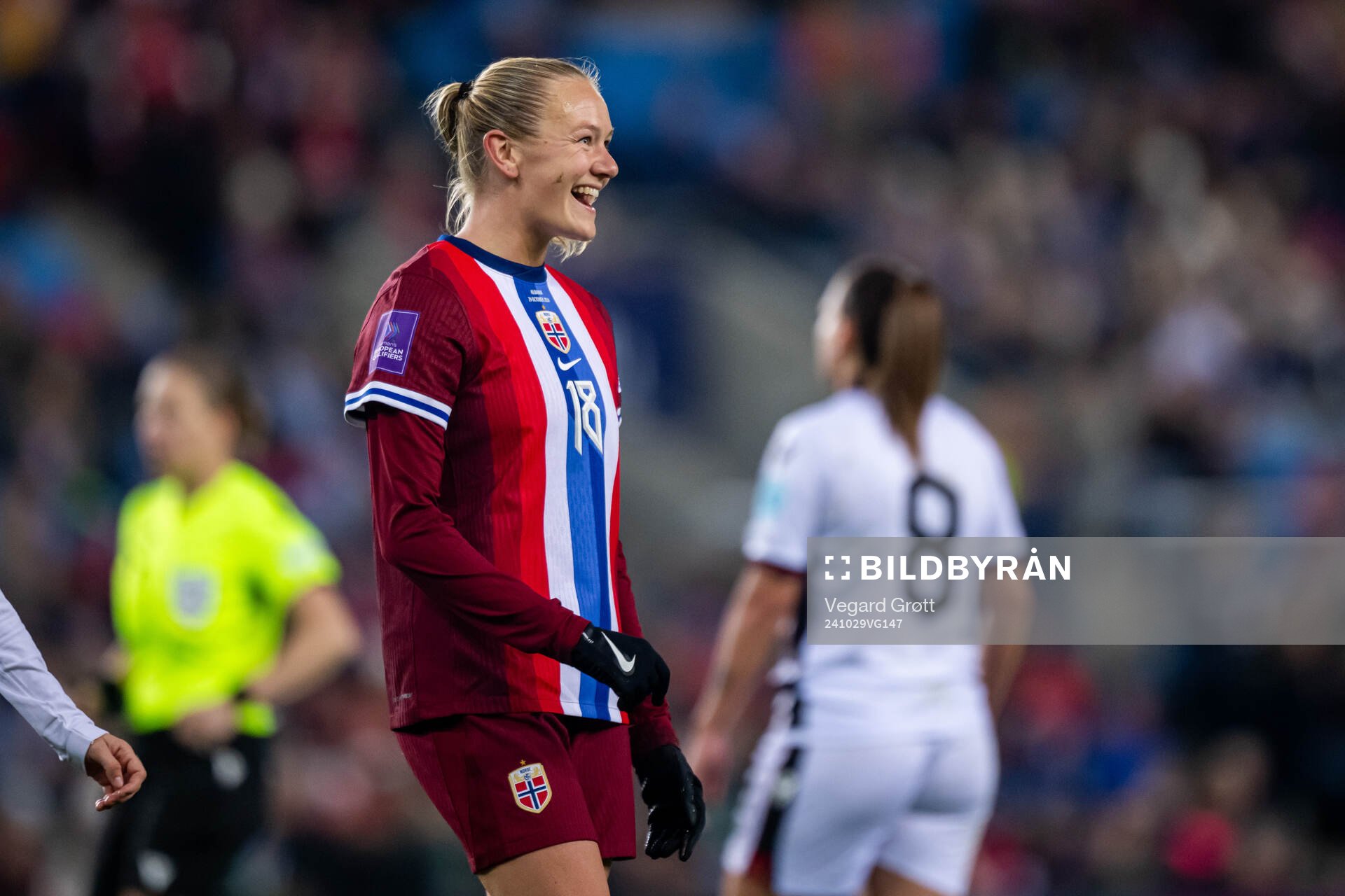 Frida Maanum of Norway celebrates scoring 6-0