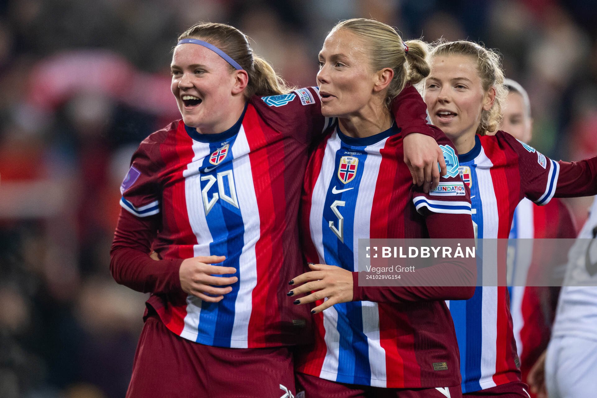 Signe Gaupset of Norway celebrates with teammates Guro