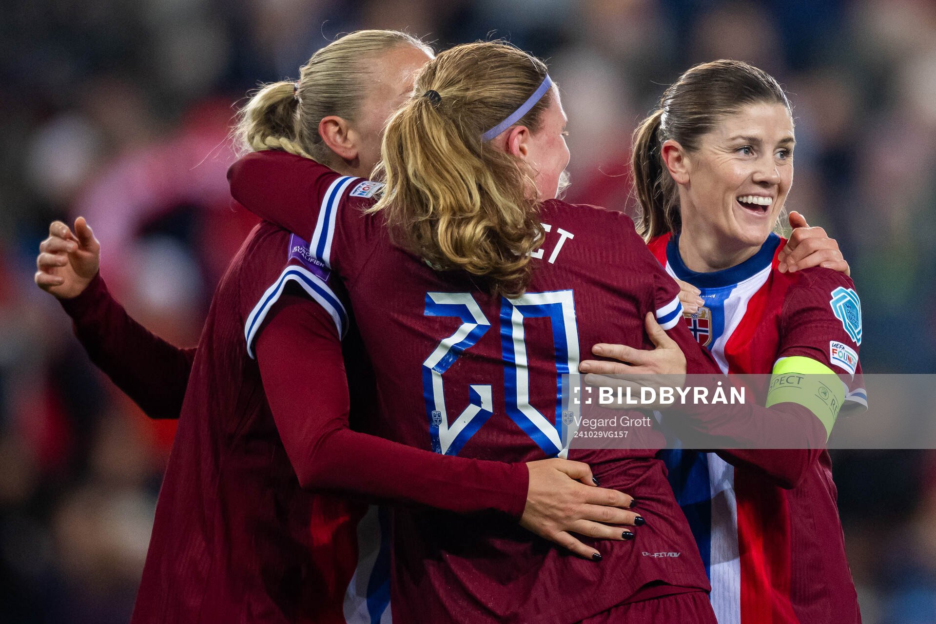 Signe Gaupset of Norway celebrates with teammate Maren