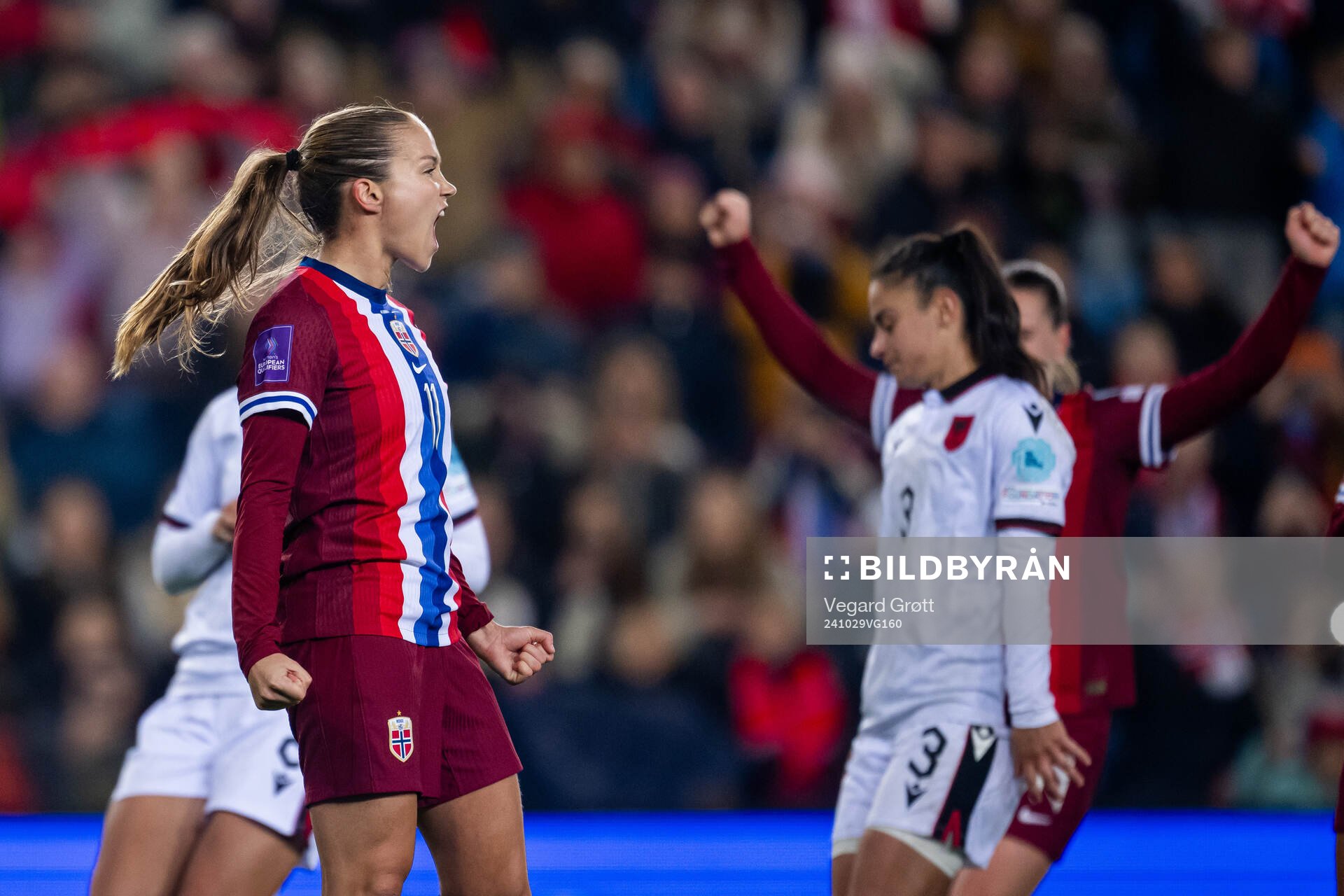 Guro Reiten of Norway celebrates