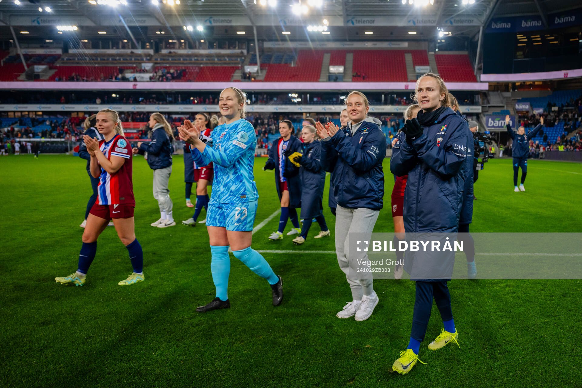 Goalkeeper Aurora Mikalsen, Lisa Naalsund and Caroline