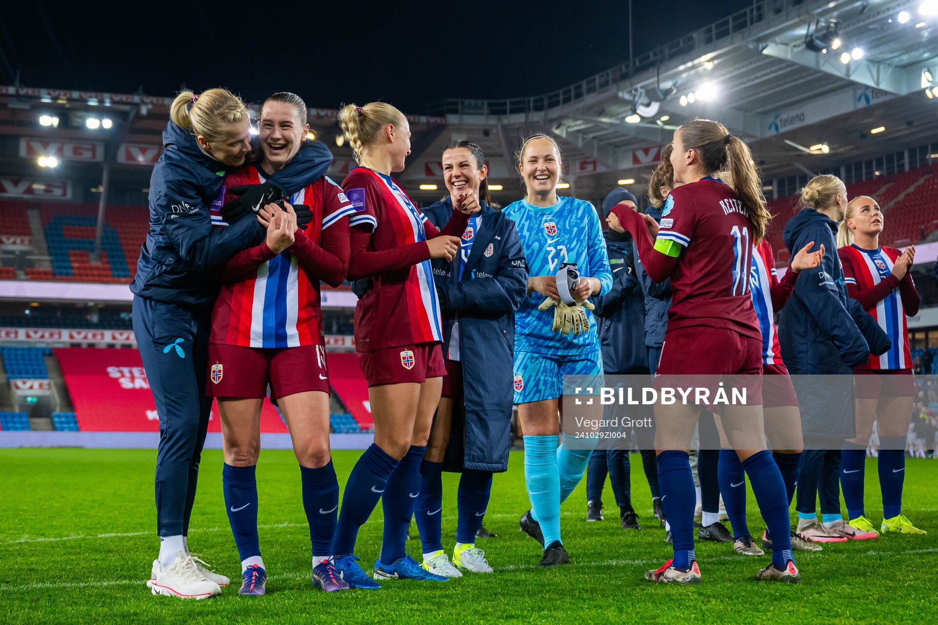 Ada Hegerberg, Elisabeth Terland, Guro Bergsvand, Tuva Hansen, goalkeeper Aurora Mikalsen and players of Norway celebrate after the UEFA Women's Euro Qualifier first round play-off football match between Norway and Albania on October 29, 2024 in Oslo.