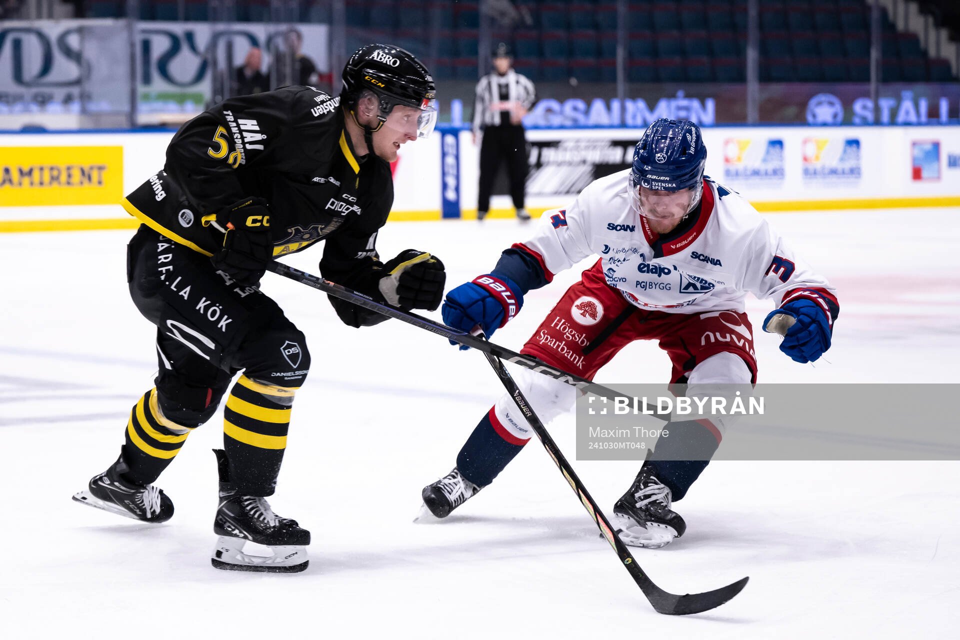 AIKs Oskar Magnusson och IK Oskarshamns Niclas Burström