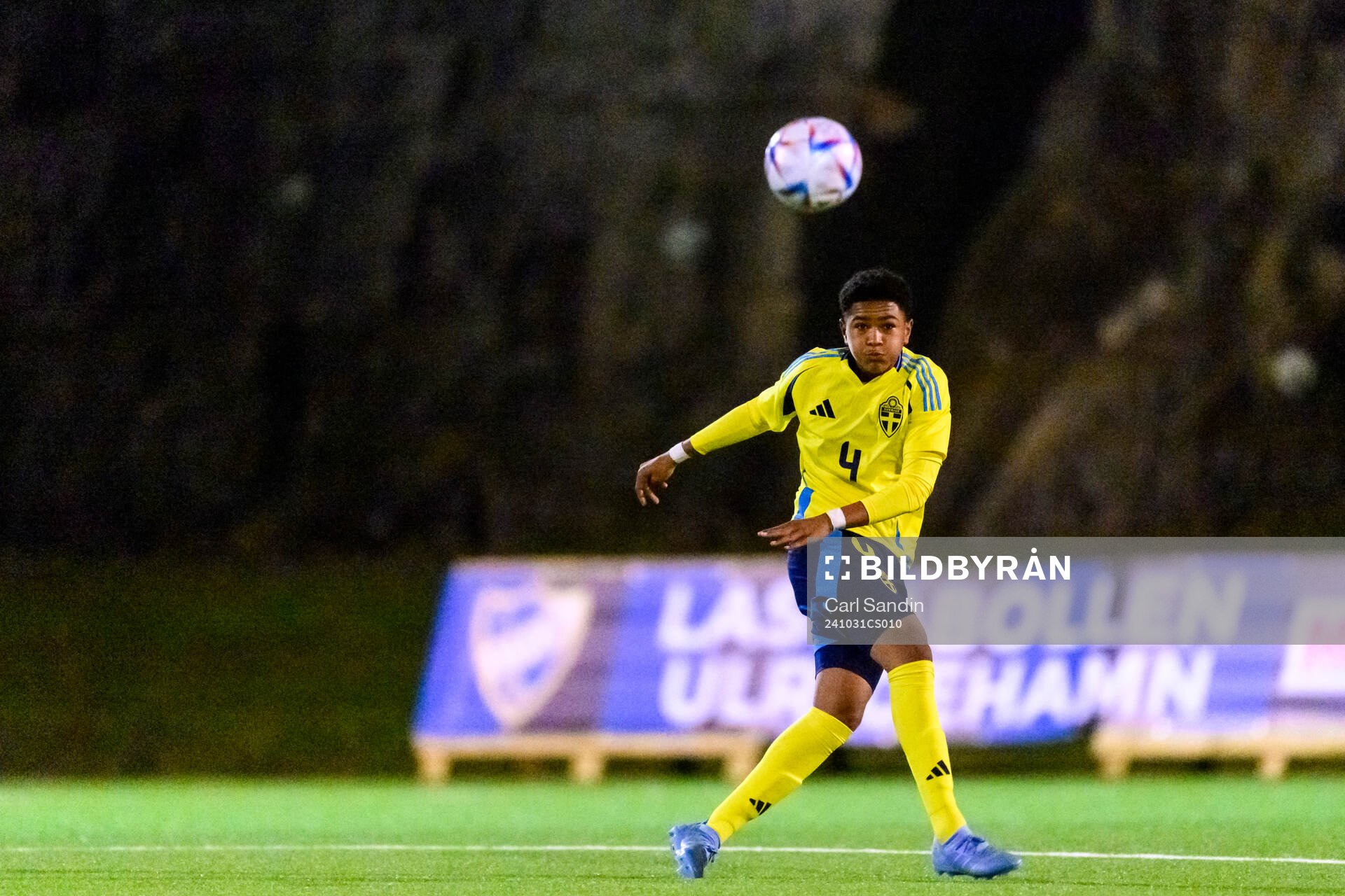 Elliot Mahama Appring of Sweden