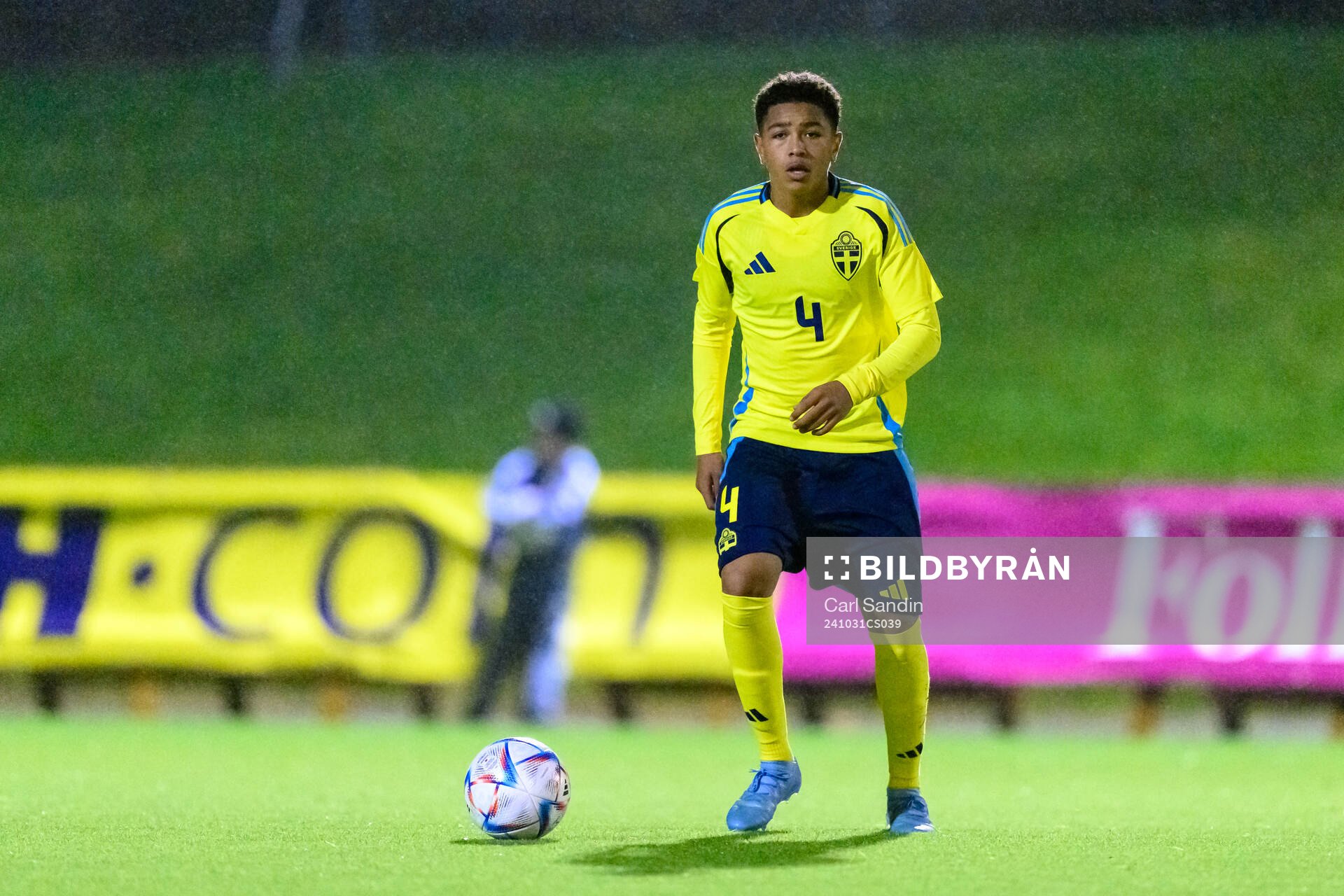 Elliot Mahama Appring of Sweden