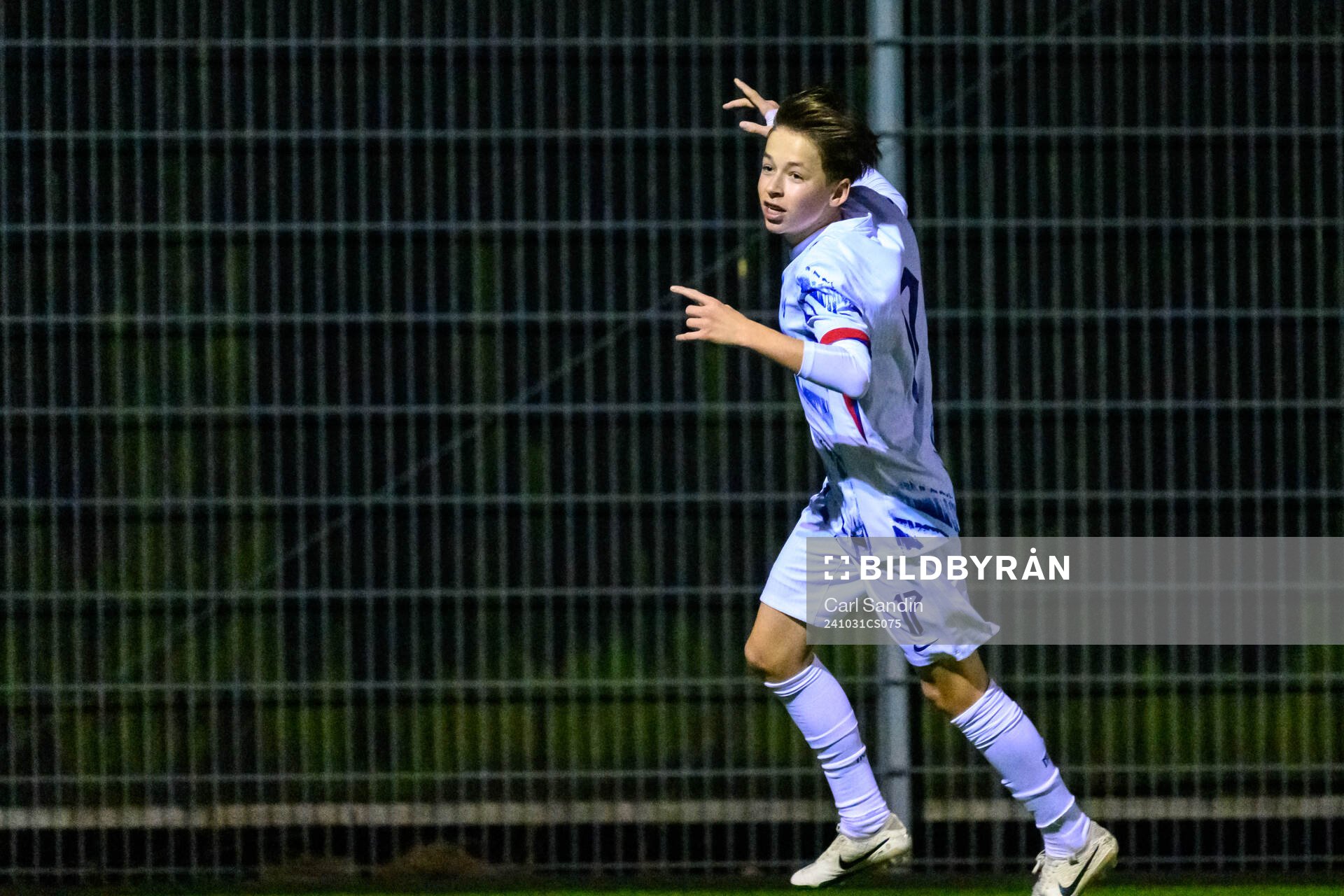 Tobias Nodenhaug of Norway celebrates after 2-1 during the under-16 international friendly football match between Sweden and Norway on October 31, 2024 in Ulricehamn.