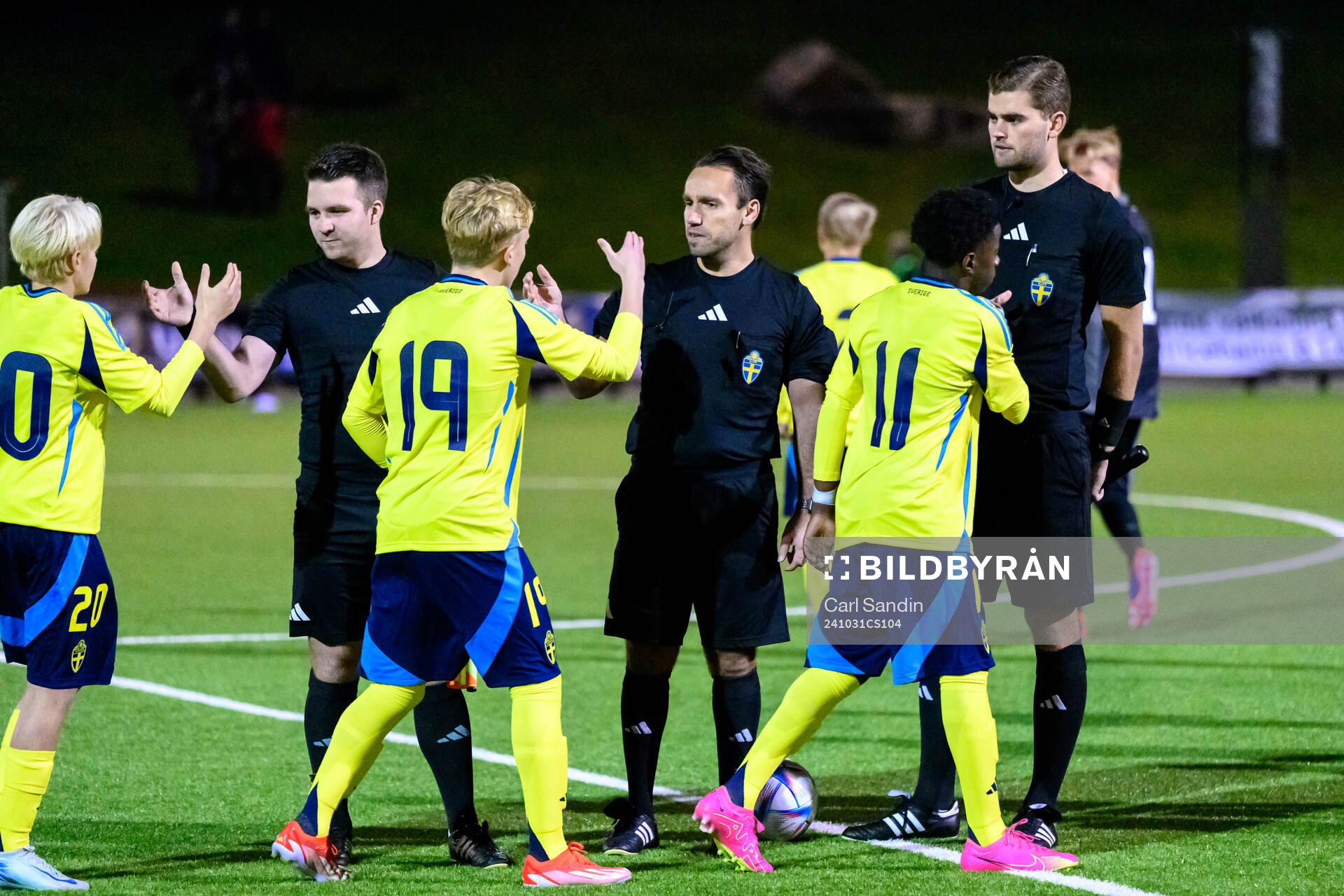 Referees Marcus Liljedal, Besnik Bajrami and Rasmus