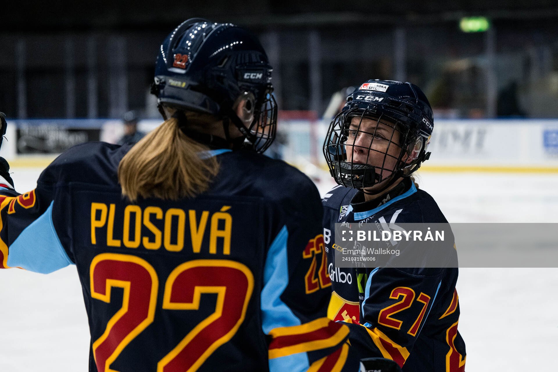 Djurgårdens Tereza Plosova och Alice Wallin