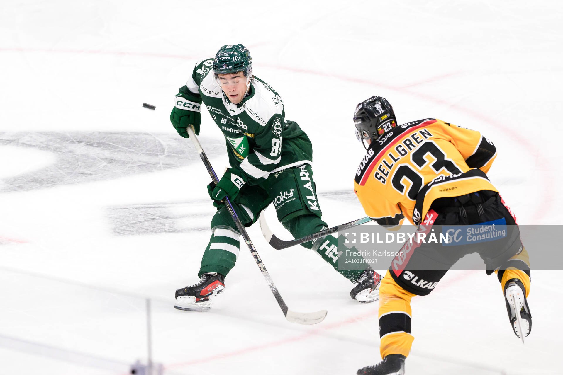 Färjestads Elias Straume Vatne och Luleås Jesper Sellgren