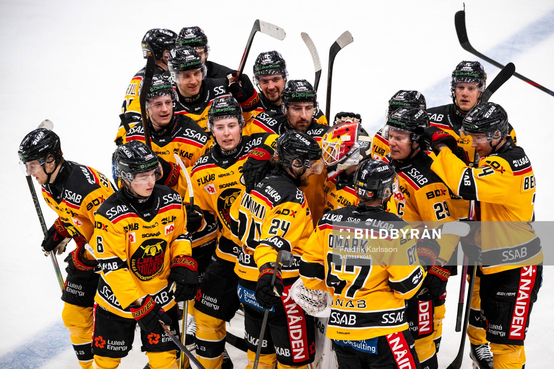 Luleås Brendan Shinnimin jublar med lagkamrater