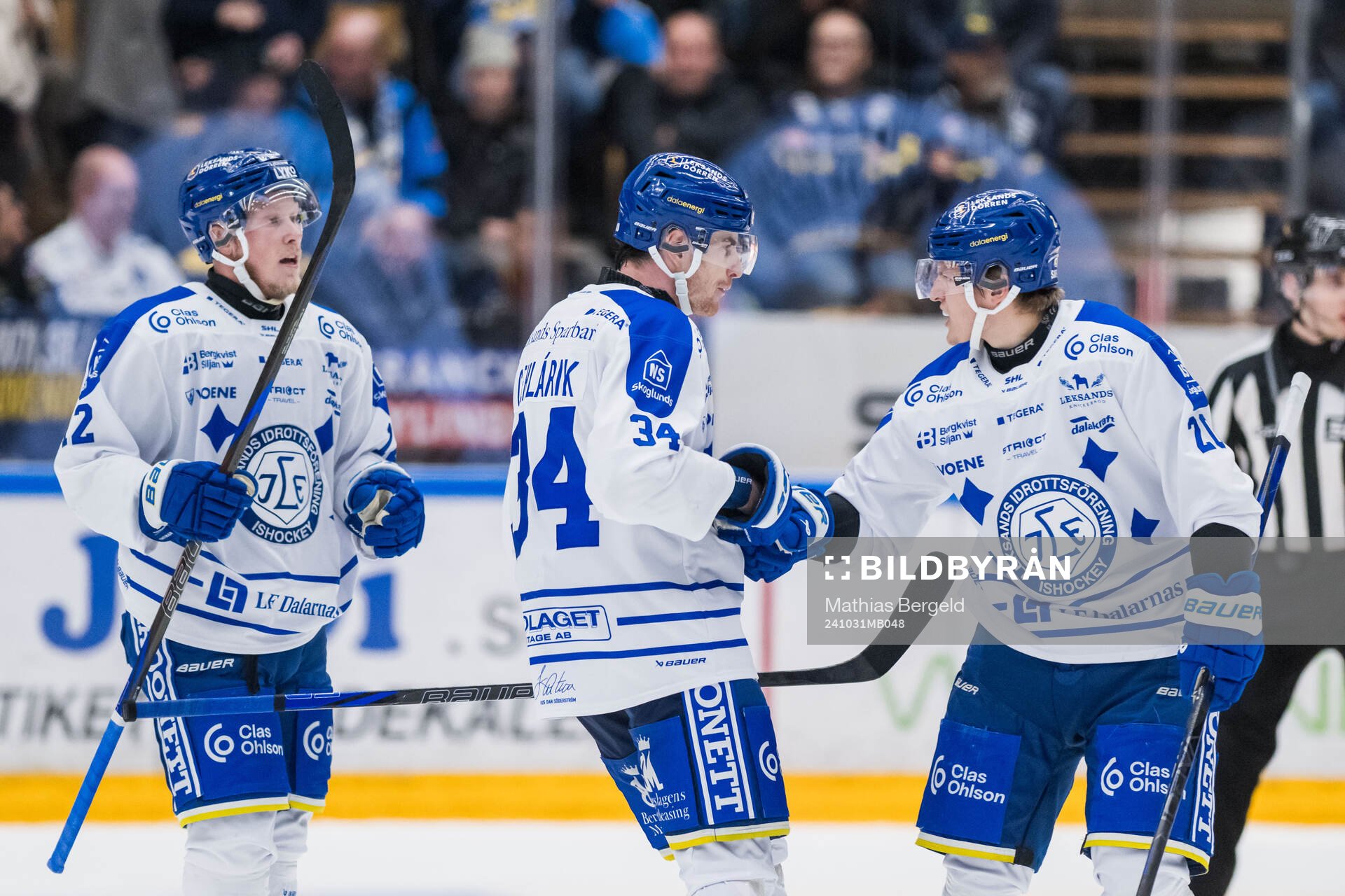 Leksands Peter Cehlarik och Joonas Lyytinen jublar