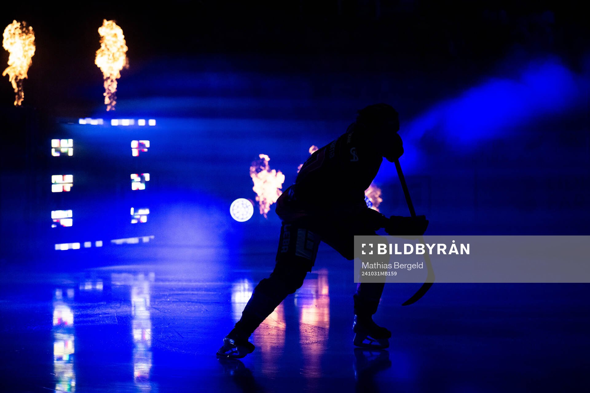 HV71-spelare gör entré