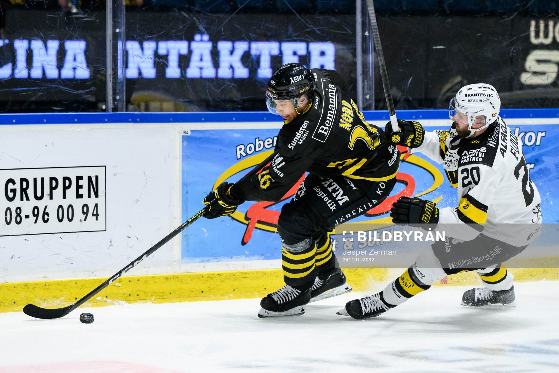 AIKs Oscar Nord och Västerås Erik Flood
