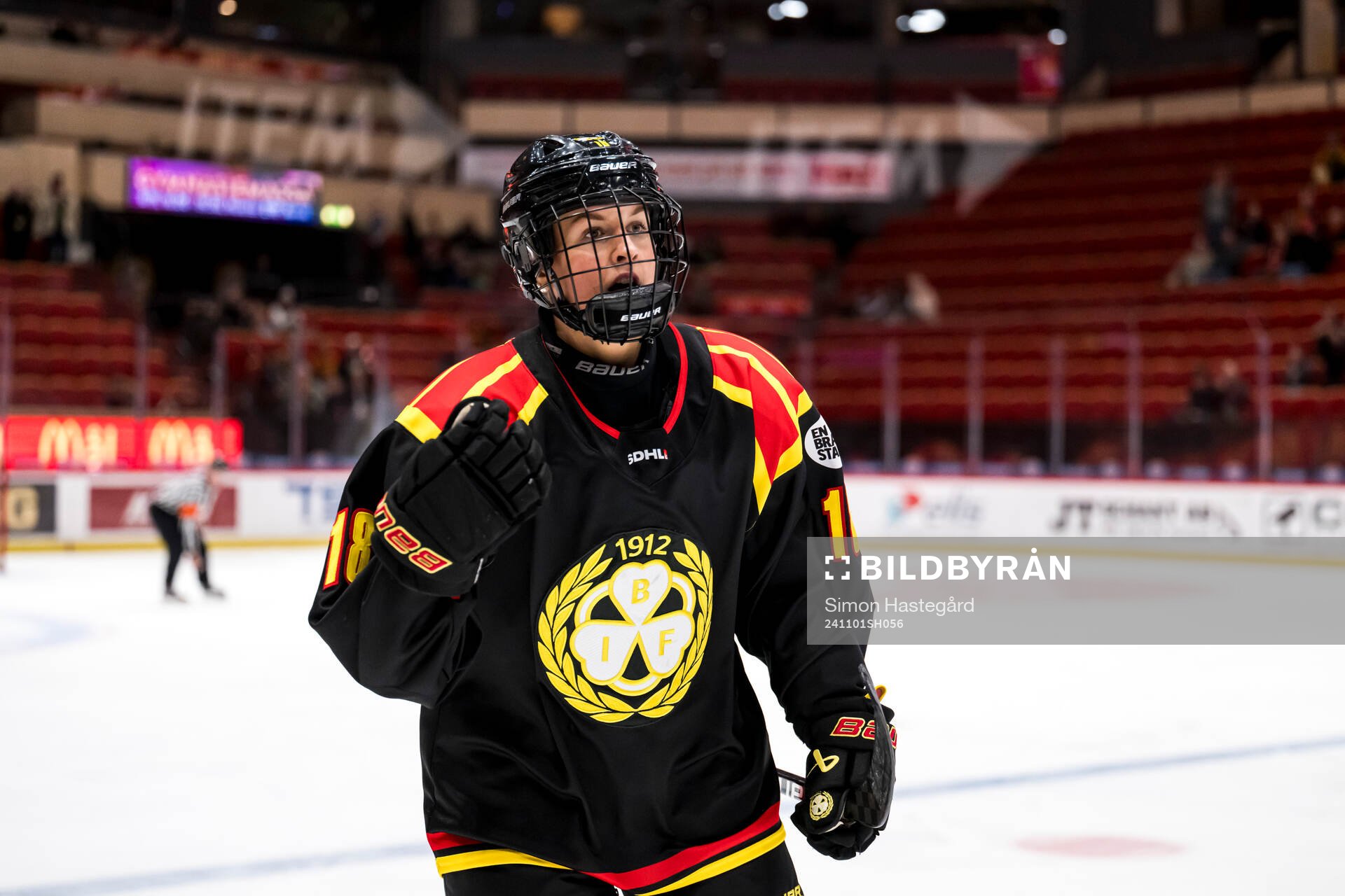 Brynäs Jenniina Nylund jublar 2-2