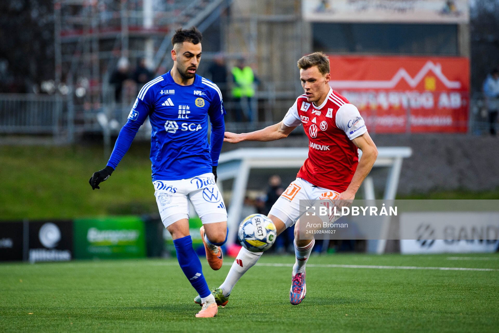 GIF Sundsvalls Marc Manchon och Sandvikens IFs Daniel