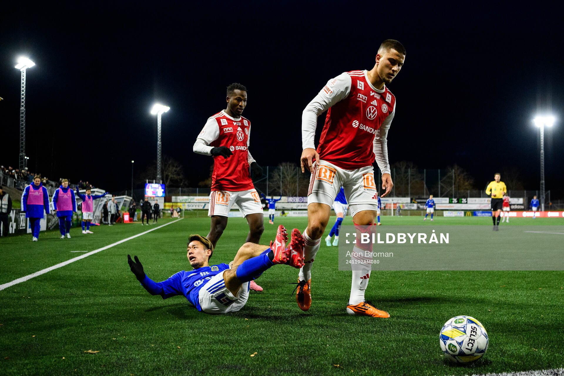 GIF Sundsvalls Taiki Kagayama och Sandvikens IFs Zinedin