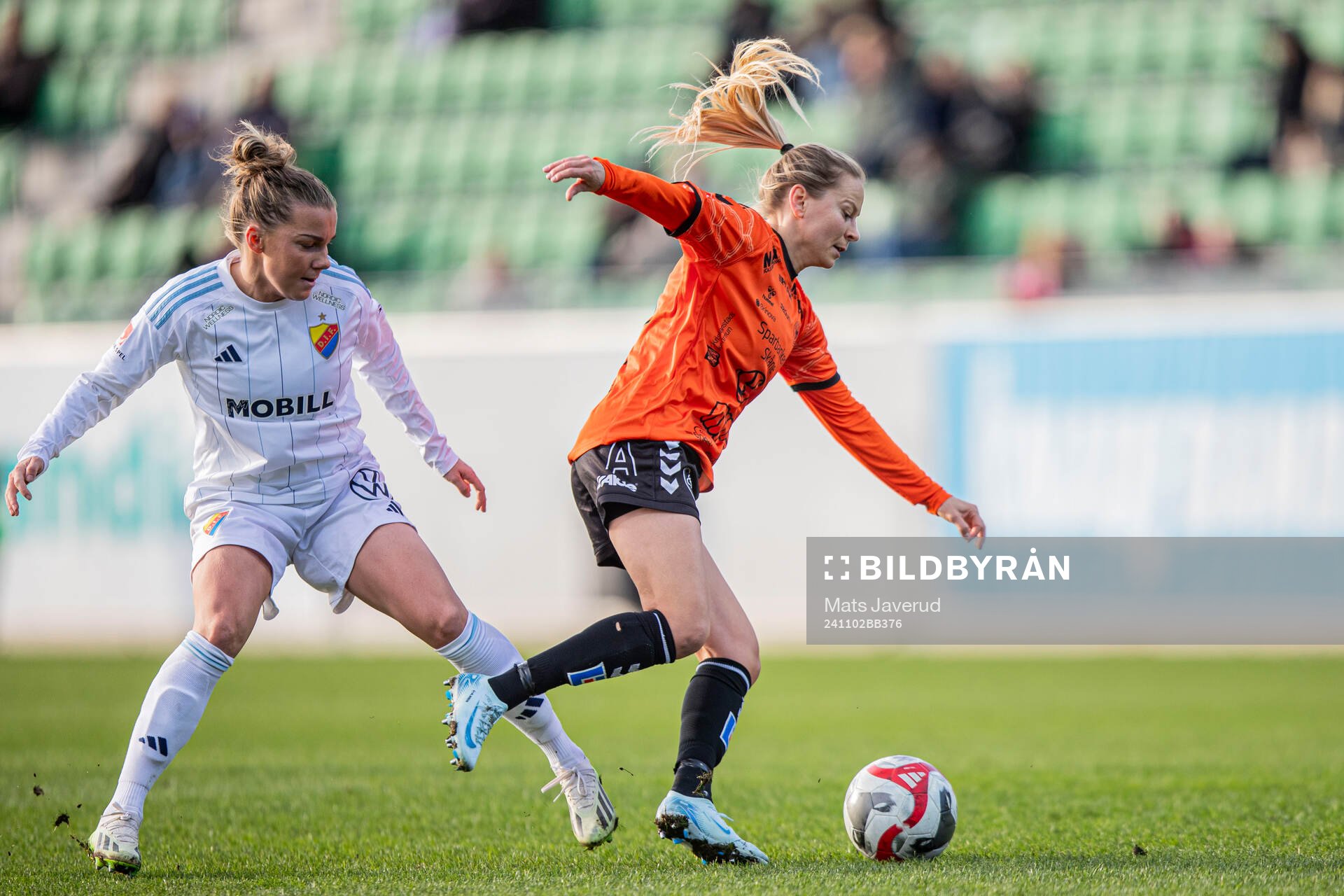 Djurgårdens Ebba Hed och Kristianstads Emmi Alanen