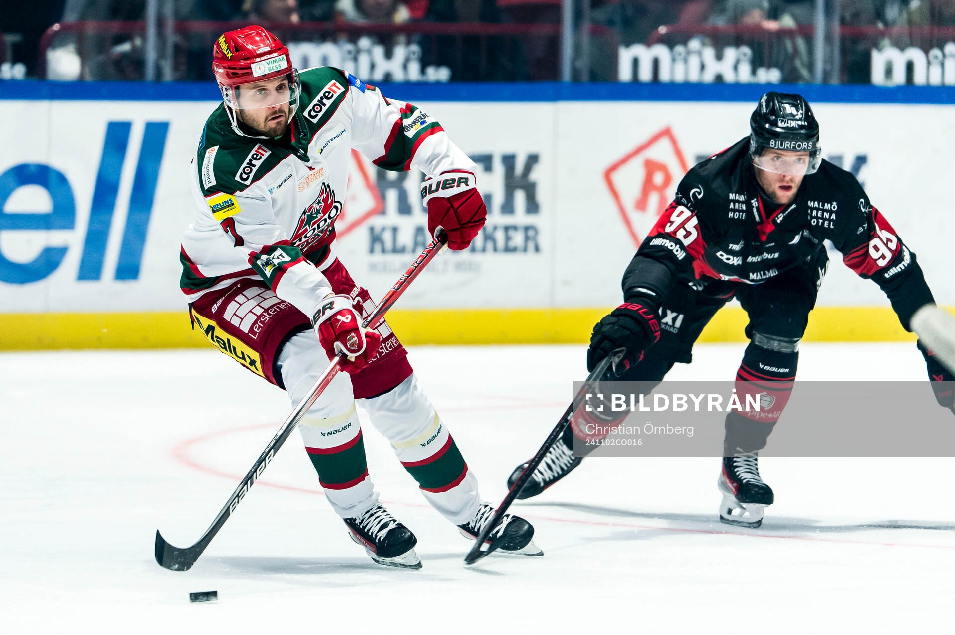 Modos Pontus Näsén och Malmö Redhawks Carl Persson