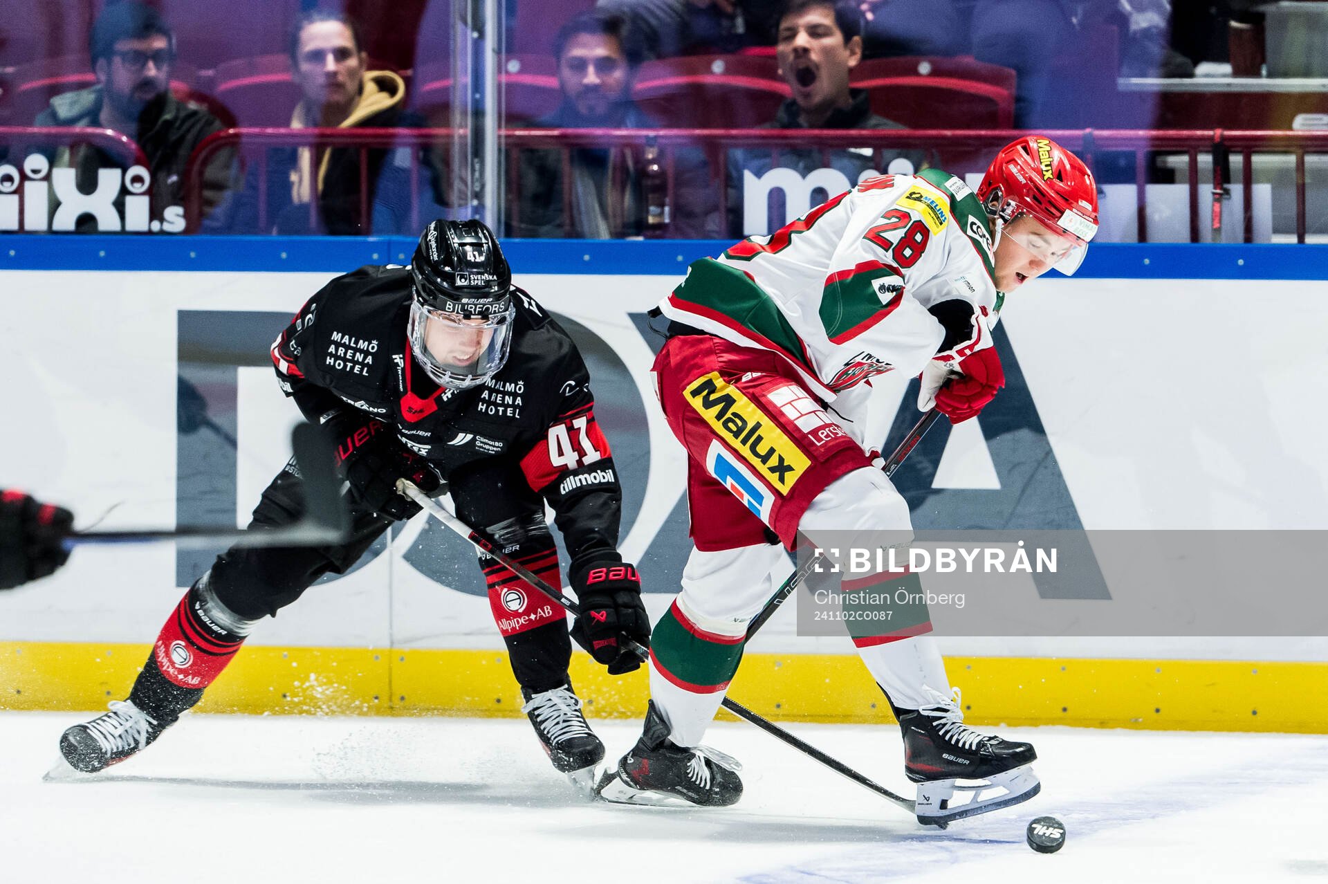 Malmö Redhawks Joseph Berger och Modos Theo Jacobsson