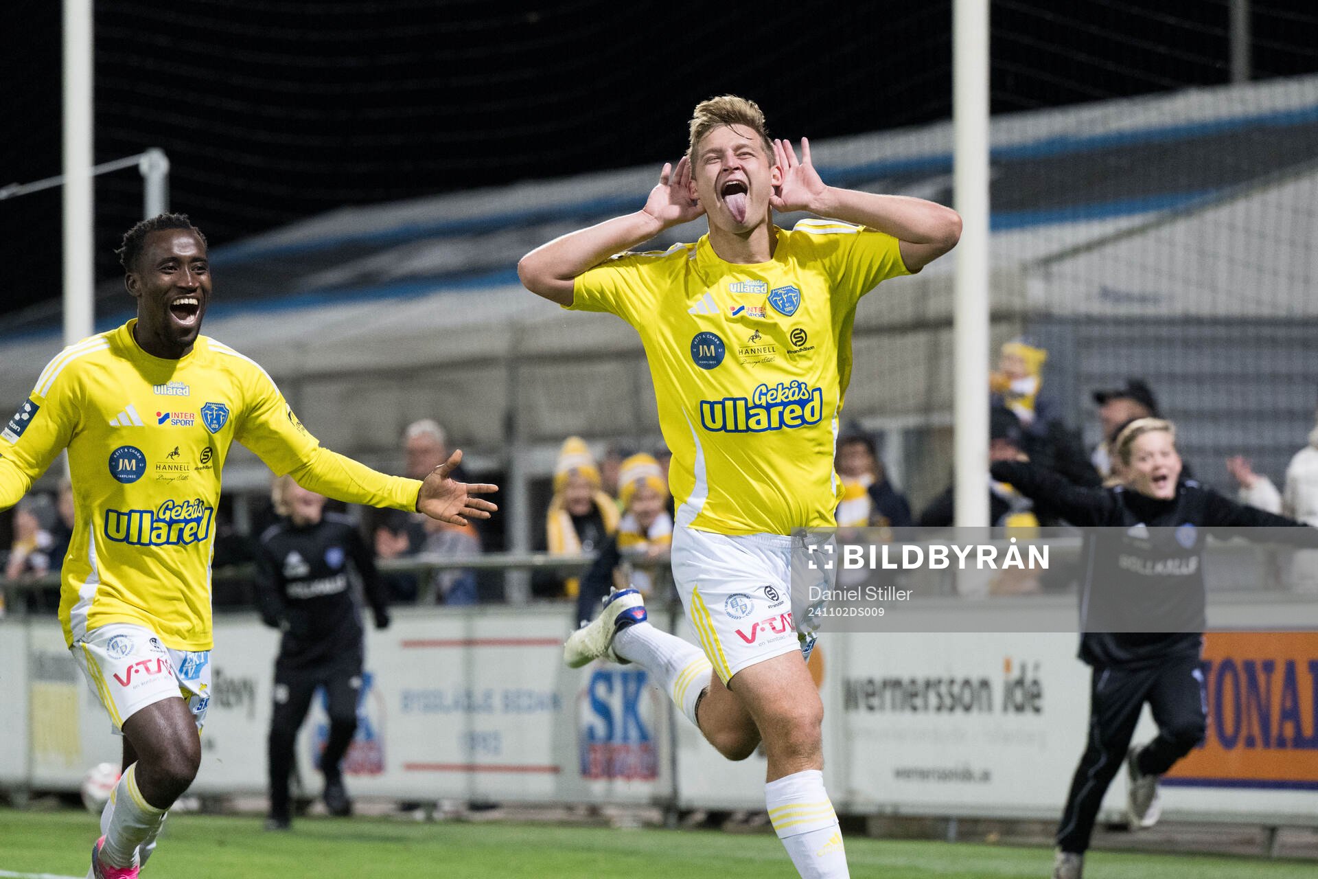 Falkenbergs FFs Noel Hansson jublar