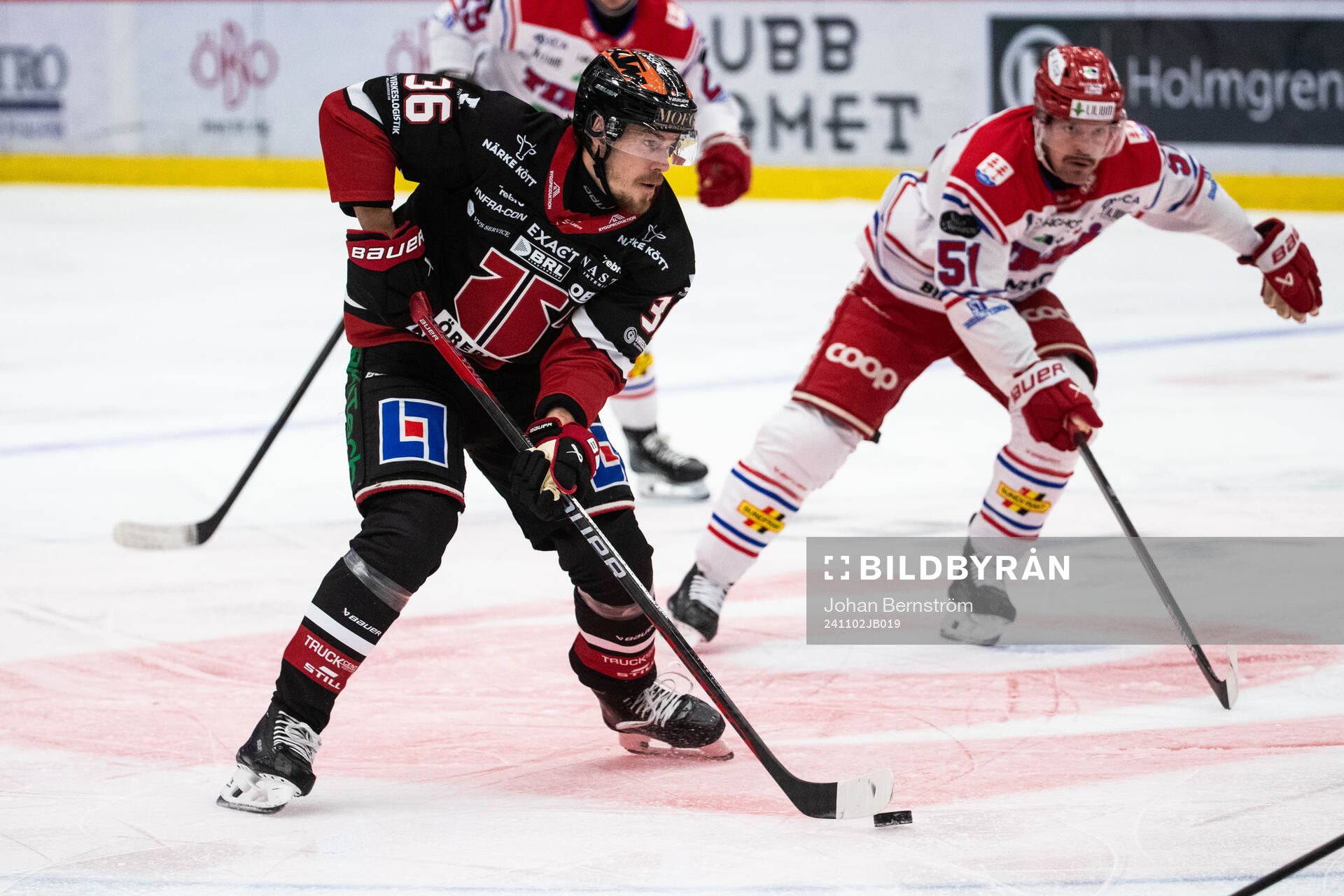 Örebros Emil Larsson och Timrås Anton Lander