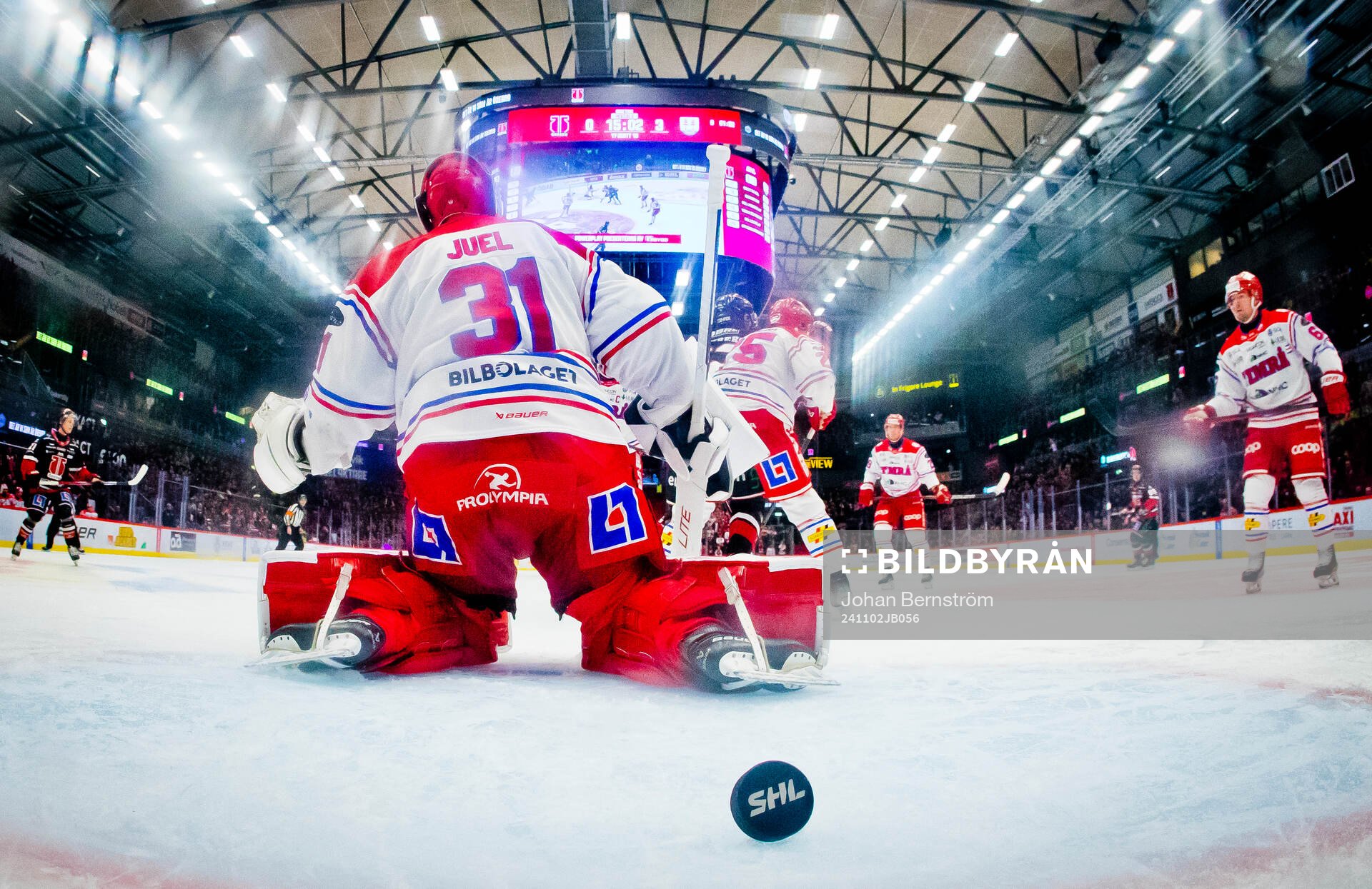 Timrås målvakt Tim Juel släpper in 1-3 pucken