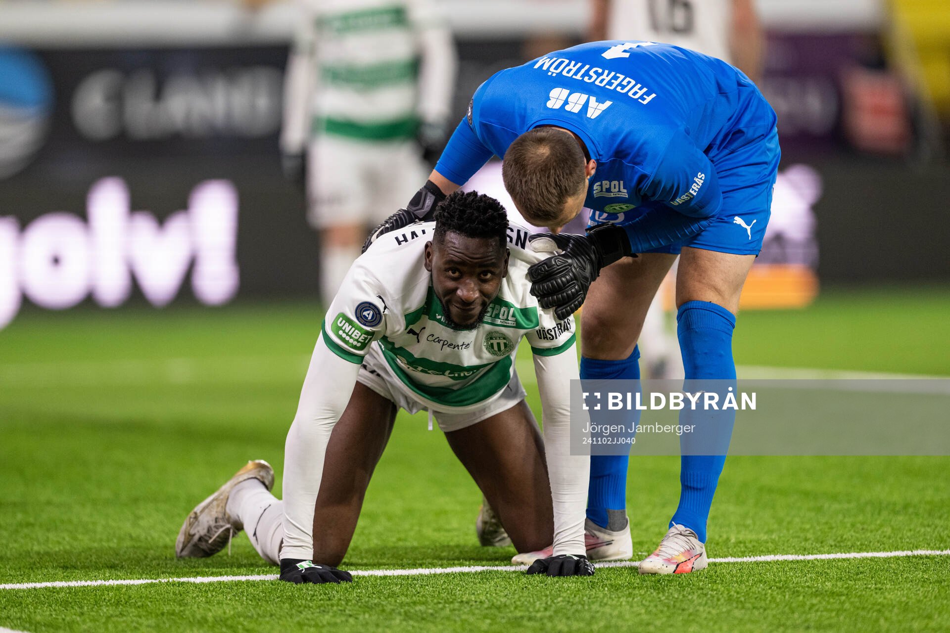 Västerås Frederic Nsabiyumva och målvakt Anton