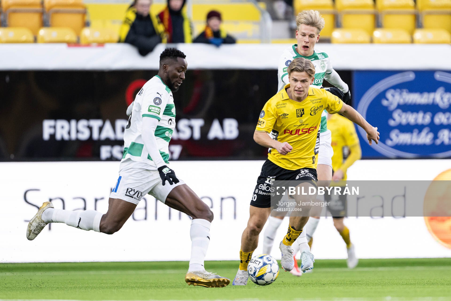 Västerås Frederic Nsabiyumva och Elfsborgs Gottfrid Rapp