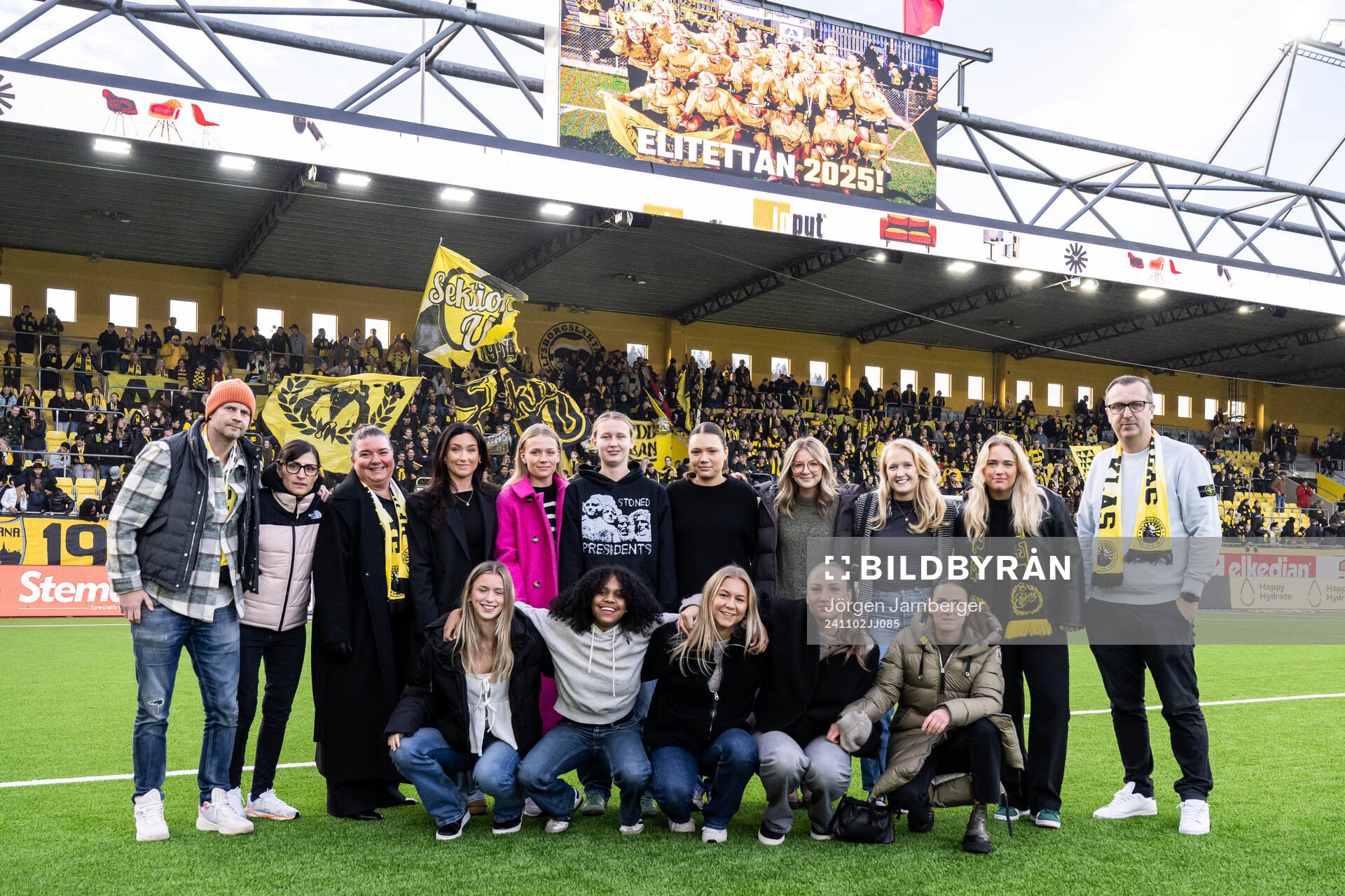 Elfsborgs damlag hyllades innan fotbollsmatchen i Allsvenskan mellan Elfsborg och Västerås den 2 november 2024 i Borås. 
