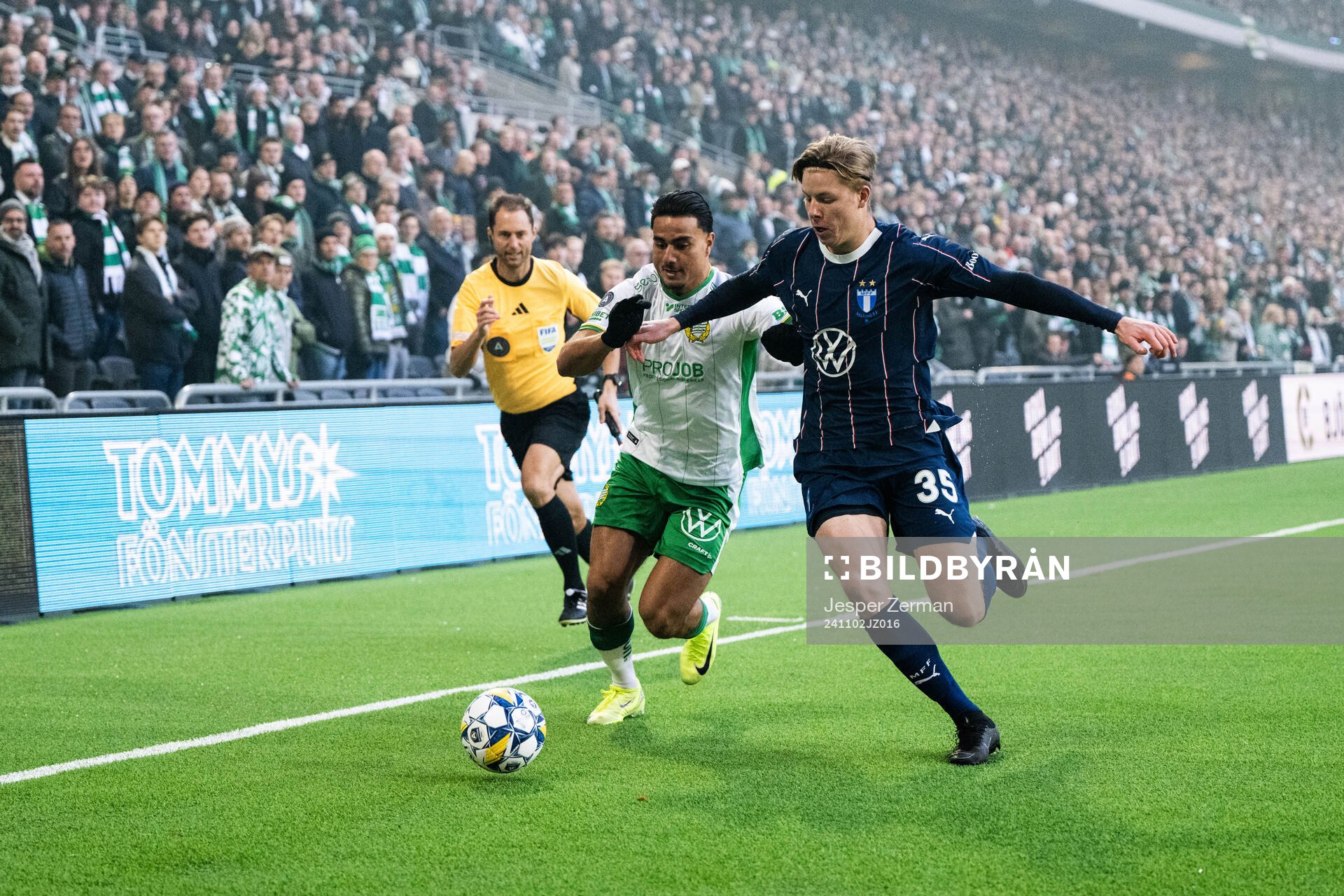 Hammarbys Jusef Erabi och Malmö FFs Nils Zätterström