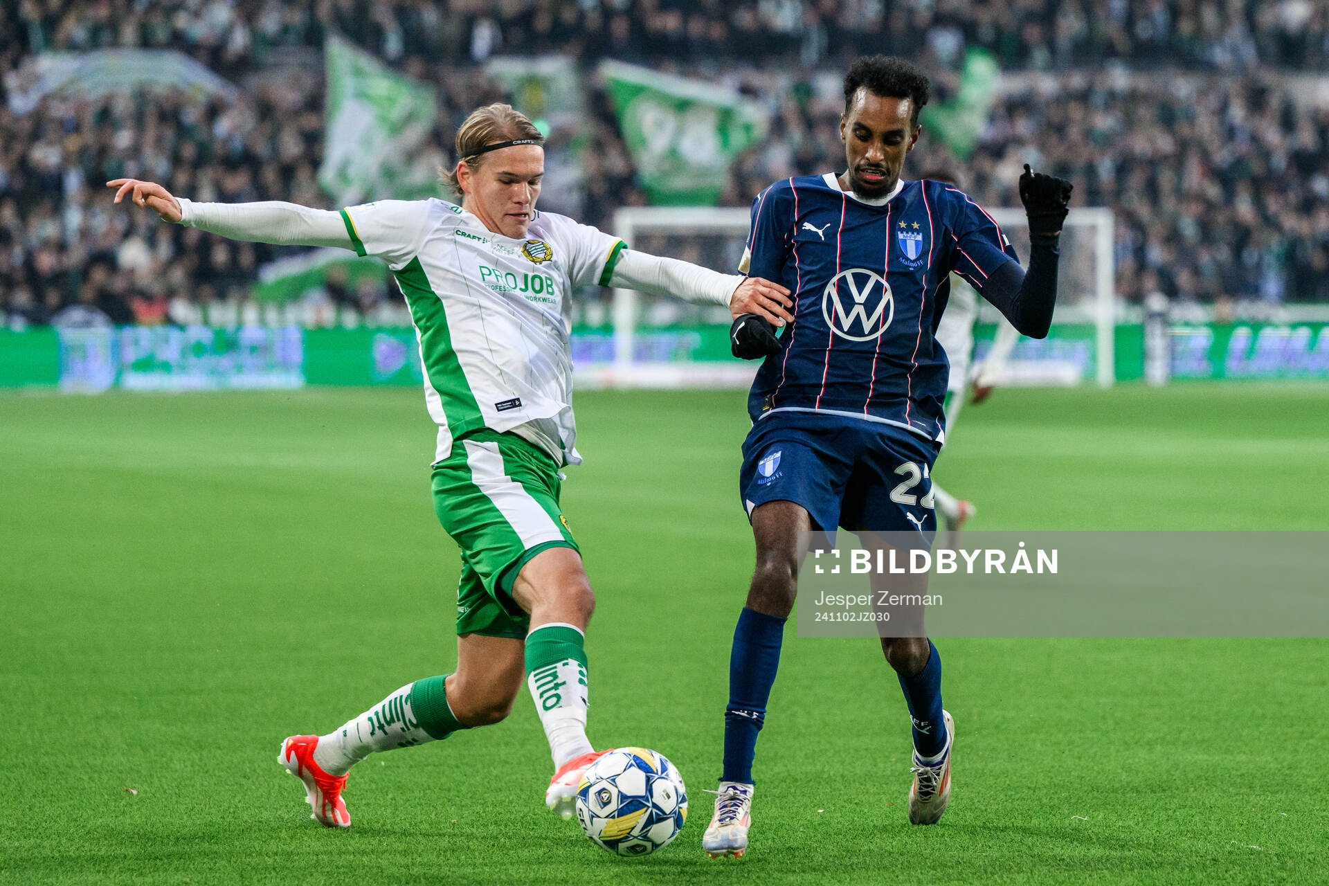 Hammarbys Markus Karlsson och Malmö FFs Taha Ali