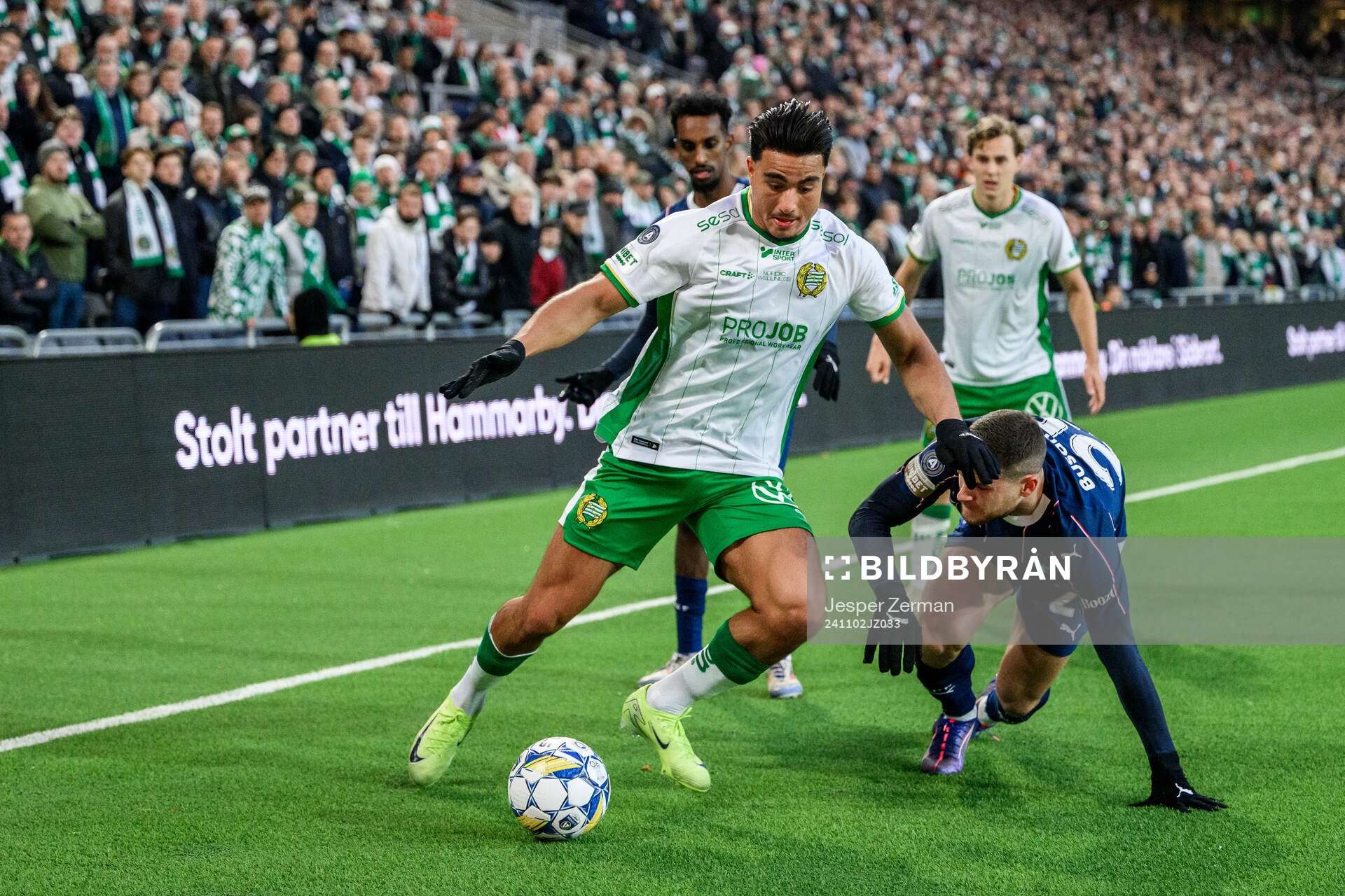 Hammarbys Jusef Erabi och Malmö FFs Gabriel Busanello