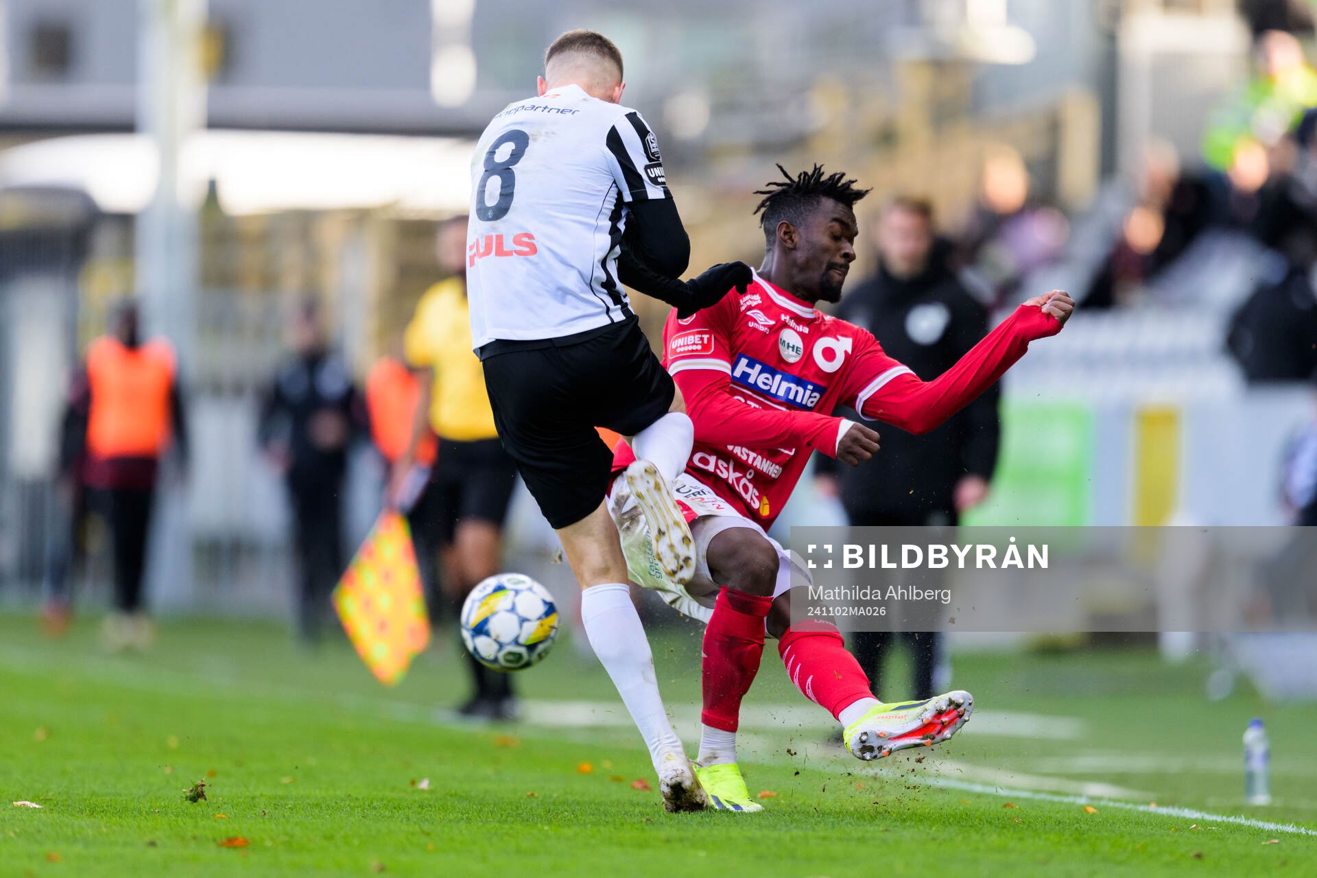 Landskronas Robin Dzabic och Degerfors Mamadouba Diaby